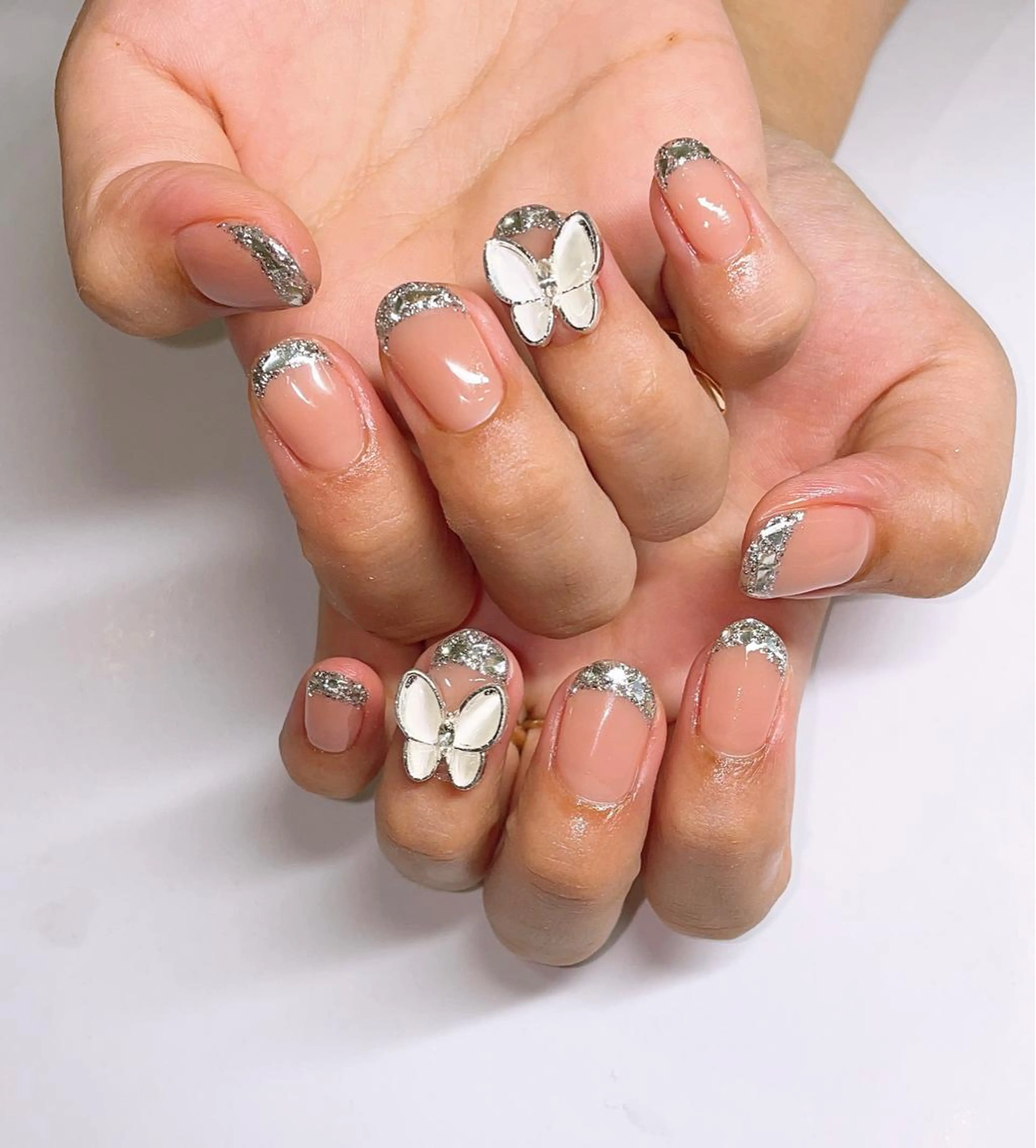 ネイル ハンドネイル VIERU 🌈🎀💖のネイルデザイン