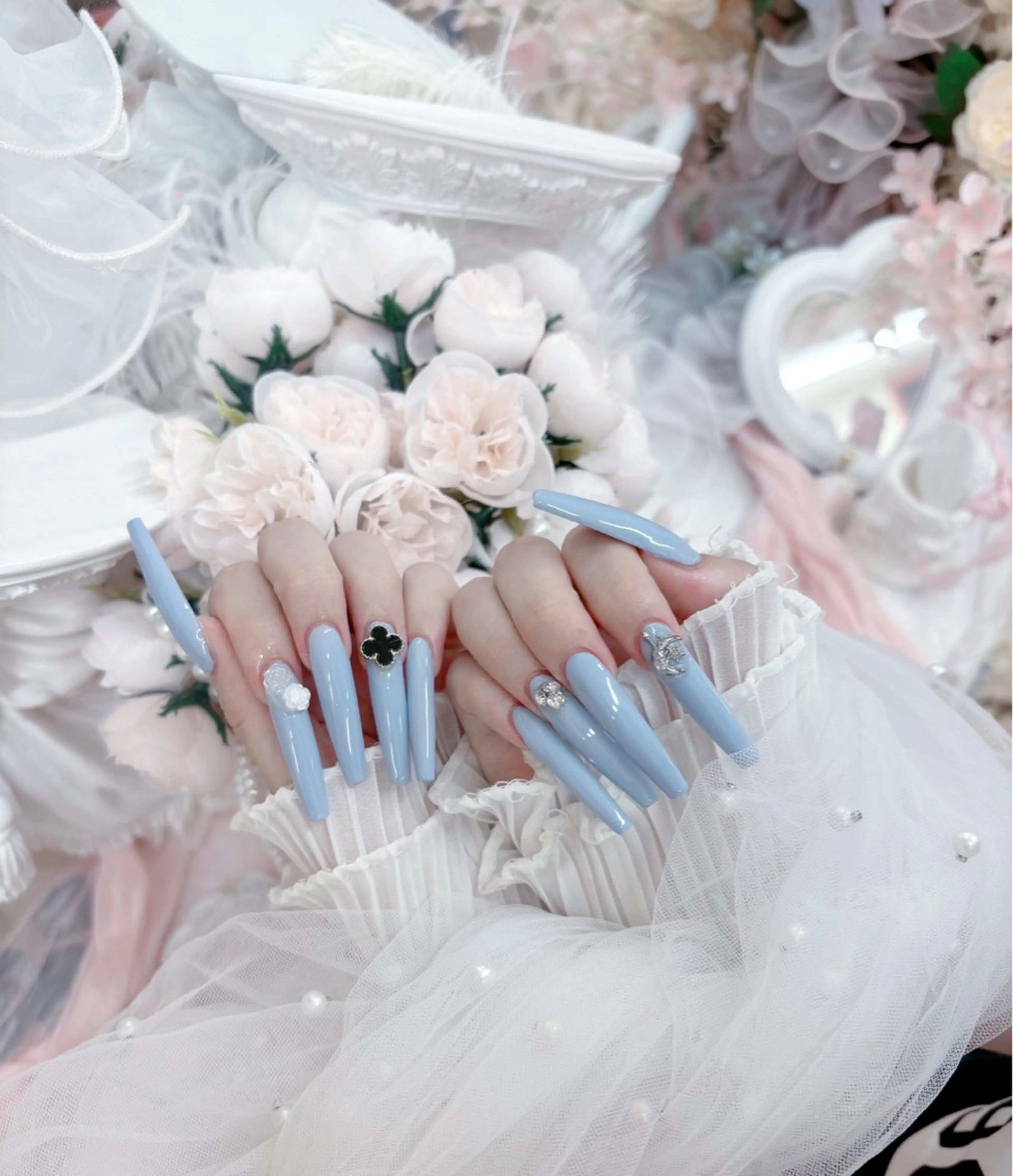 ネイル ハンドネイル yin nailのネイルデザイン