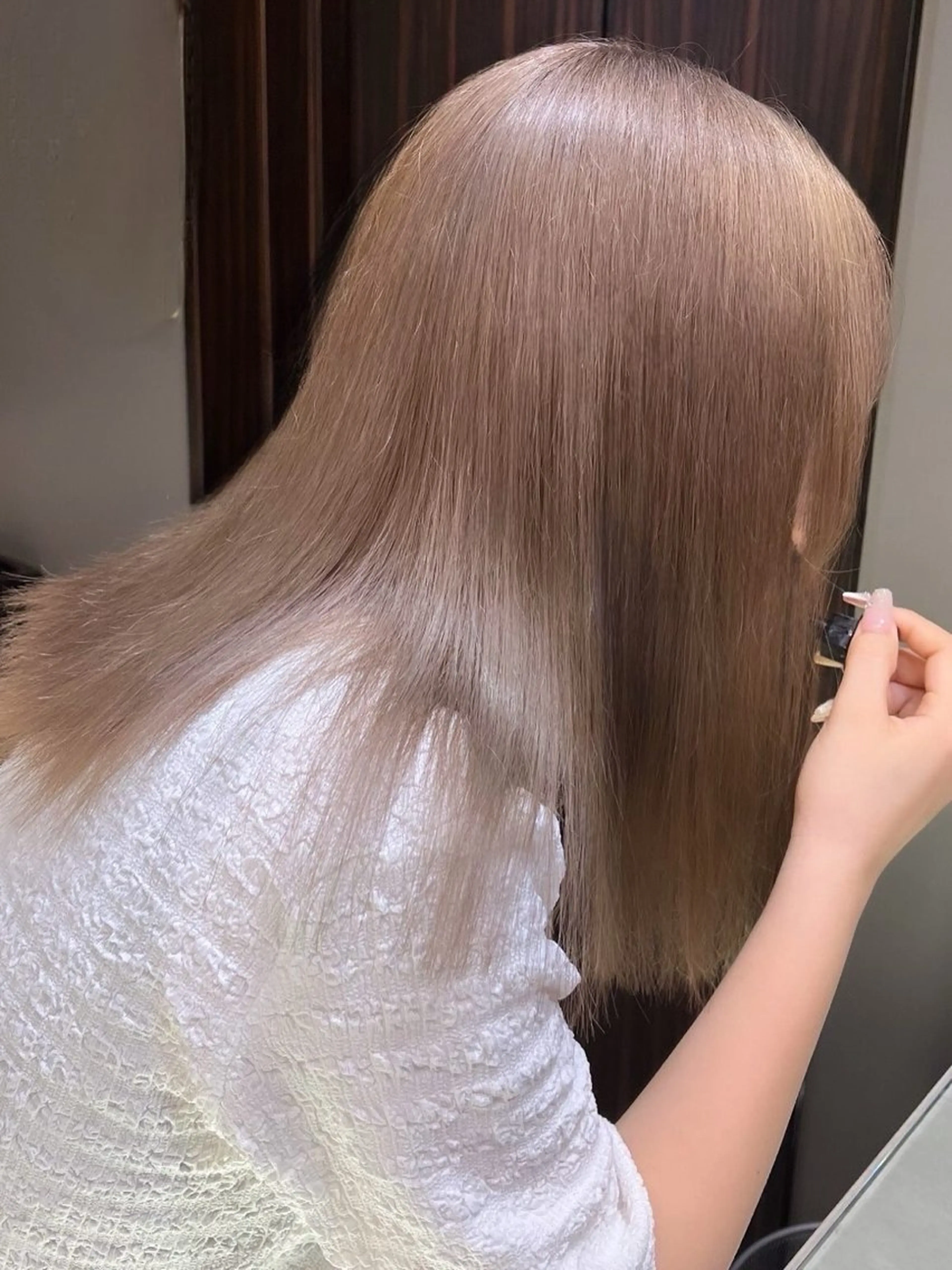 カラー カット ヘアカラー ユイ☆ハイトーン ☆ブリーチデザインのヘアスタイル