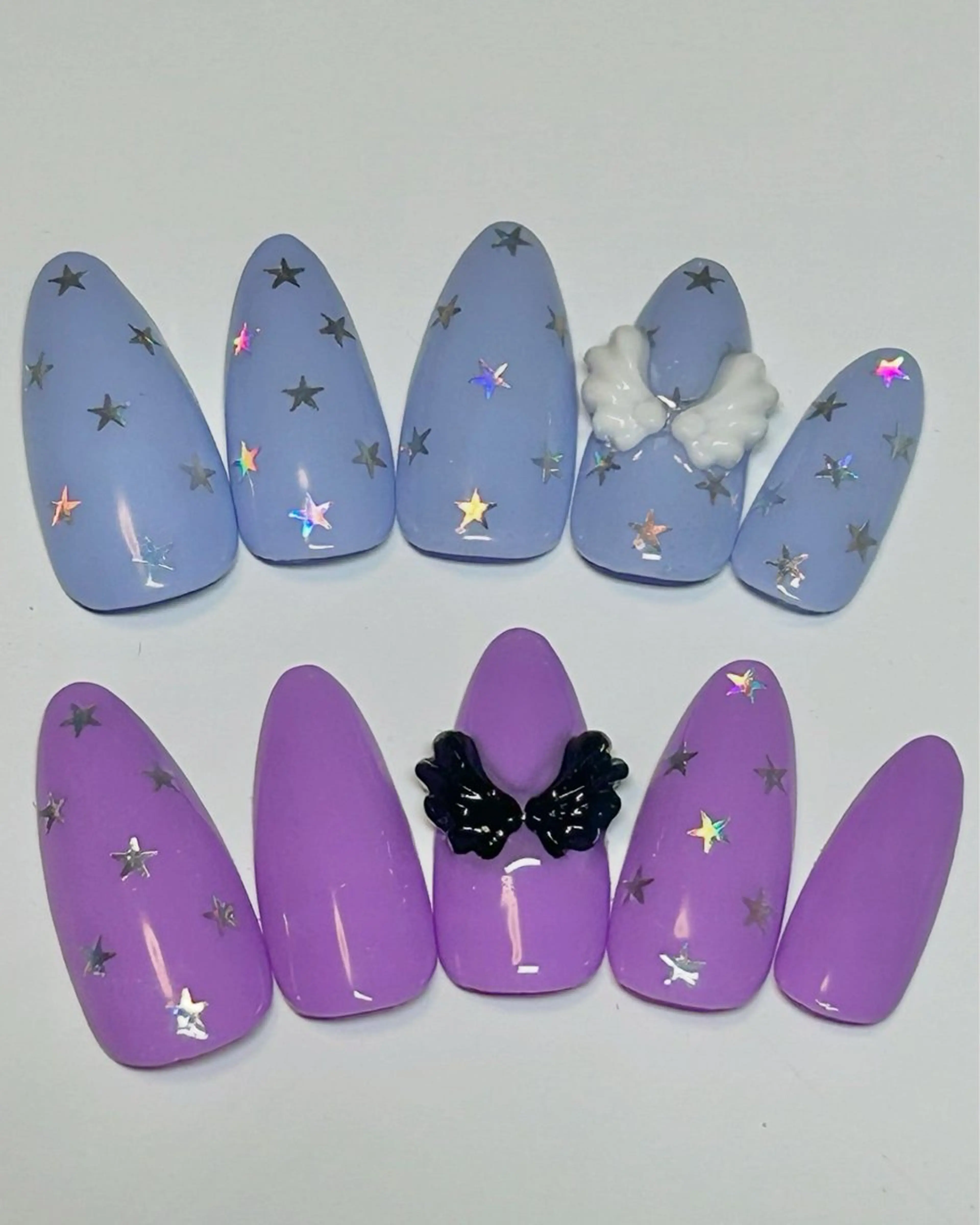 ネイル ブルー ドット 韓国ネイル ワンホンネイル 極楽 鳥花のネイルデザイン