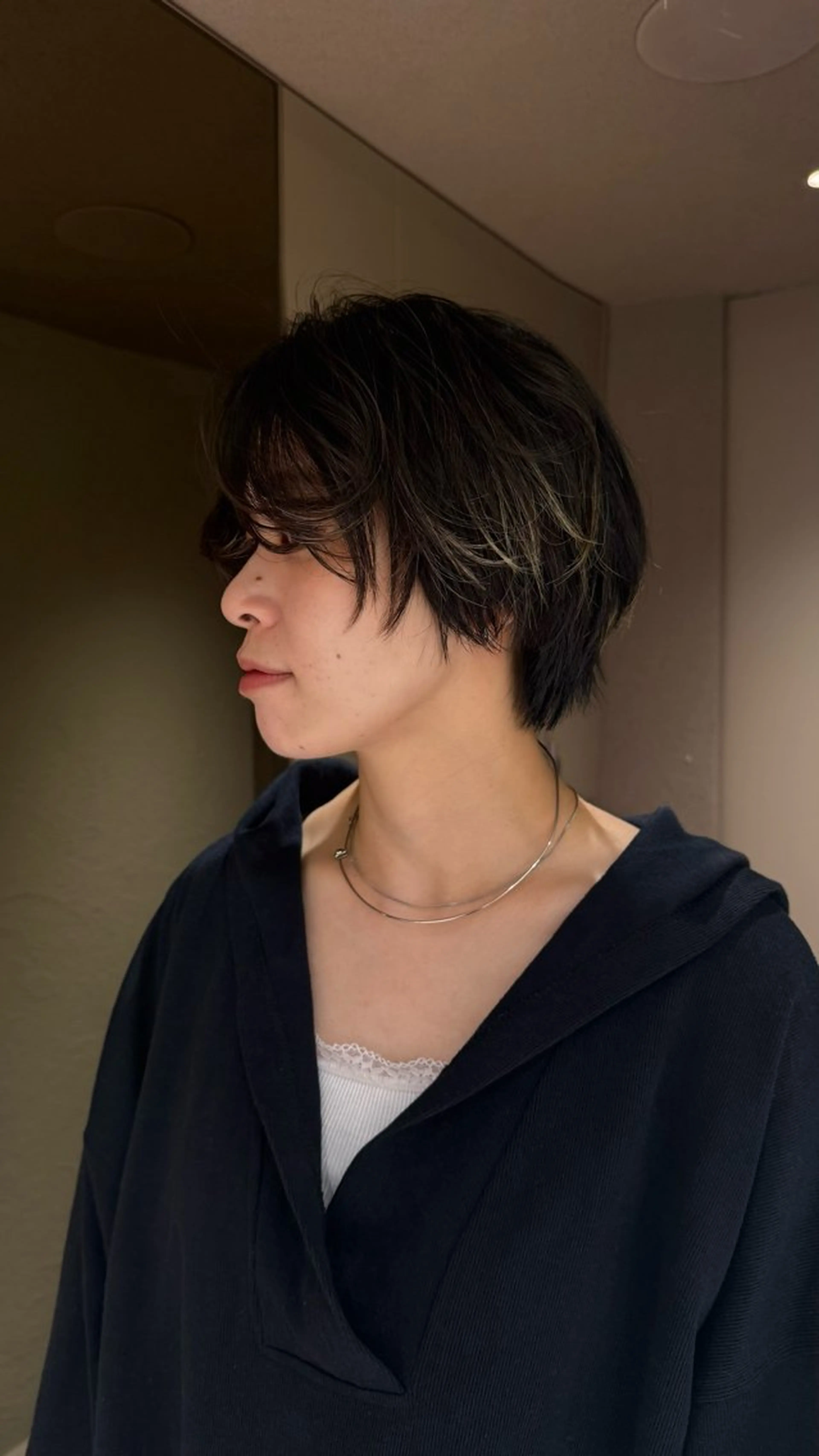 ショート カラー カット ヘアカラー Akari暖色カラー /レイヤーカットのヘアスタイル
