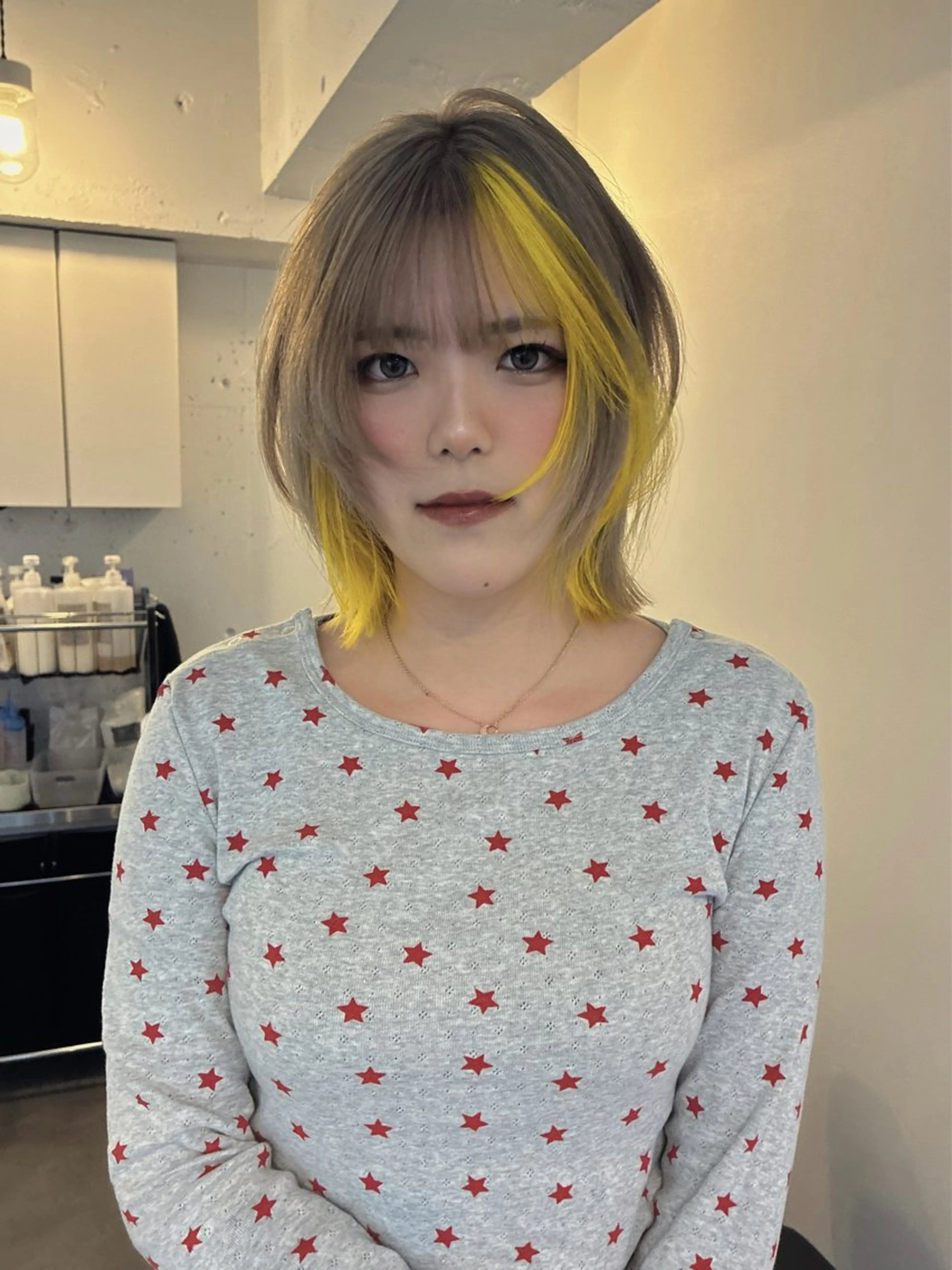 ミディアム 綺星 ハイトーン/デザインのヘアスタイル