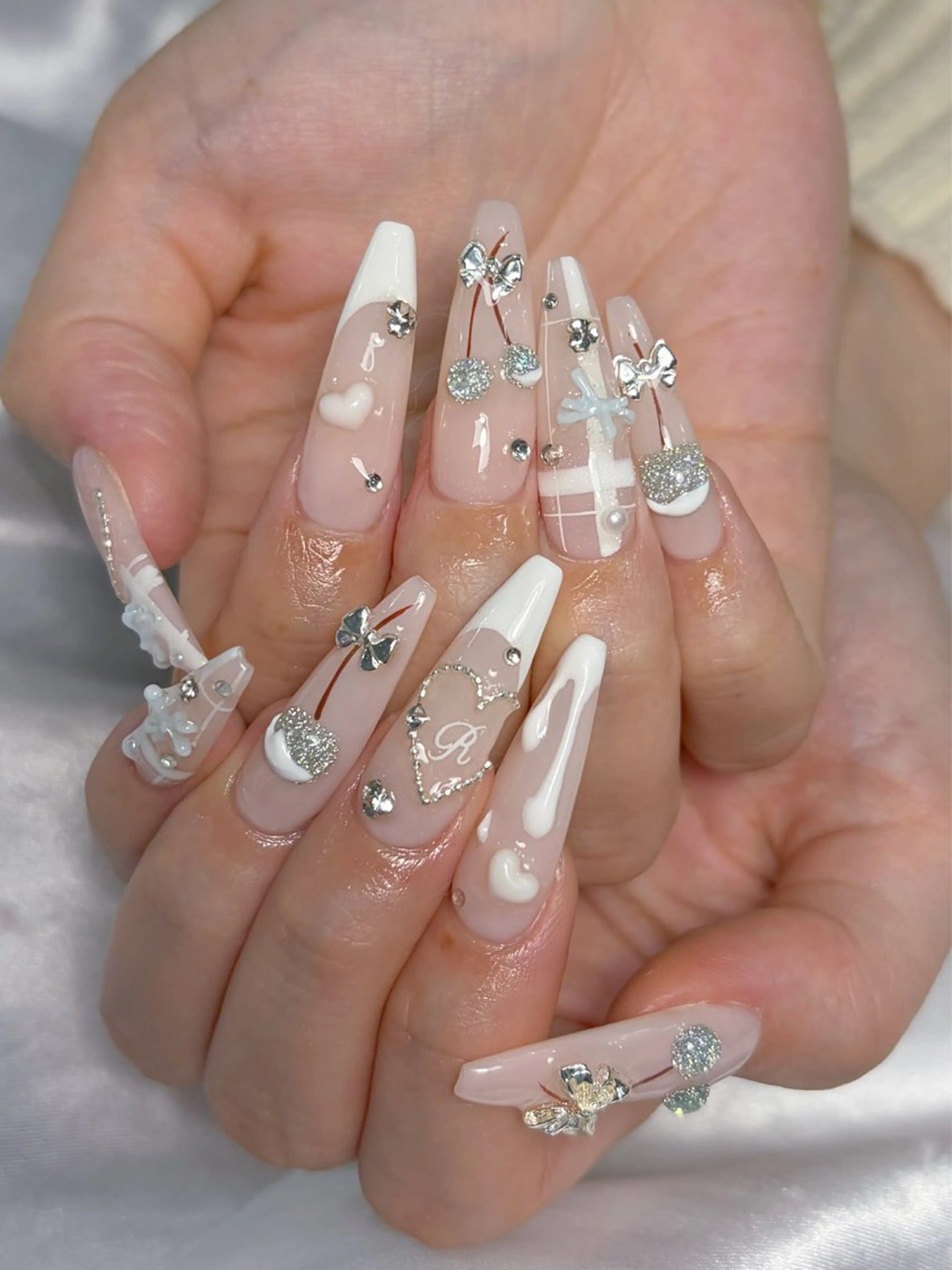 ネイル ハンドネイル LEELA NAIL STUDIOのネイルデザイン