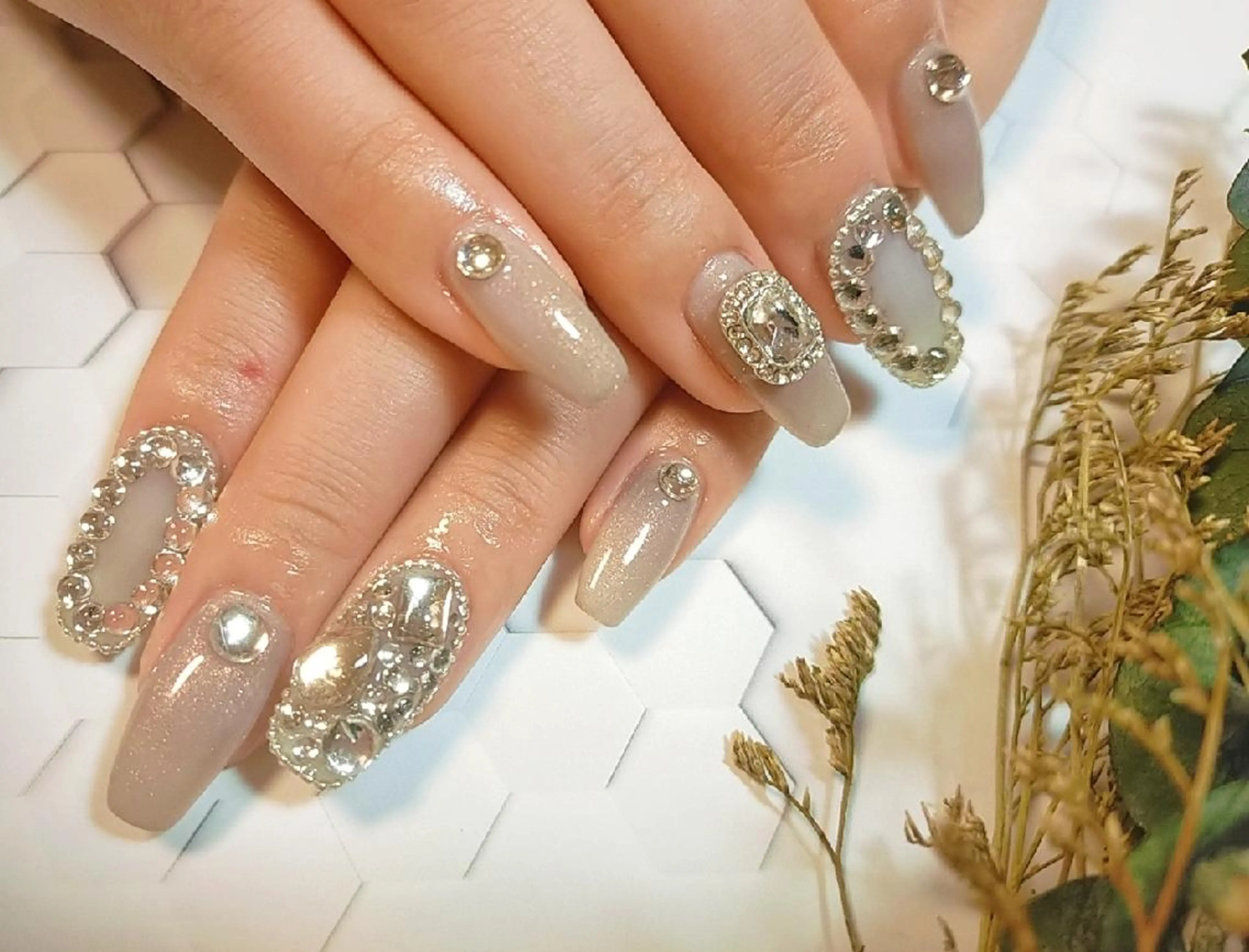 ネイル ハンドネイル ハンドケア ＤI'A ネイルサロンのネイルデザイン