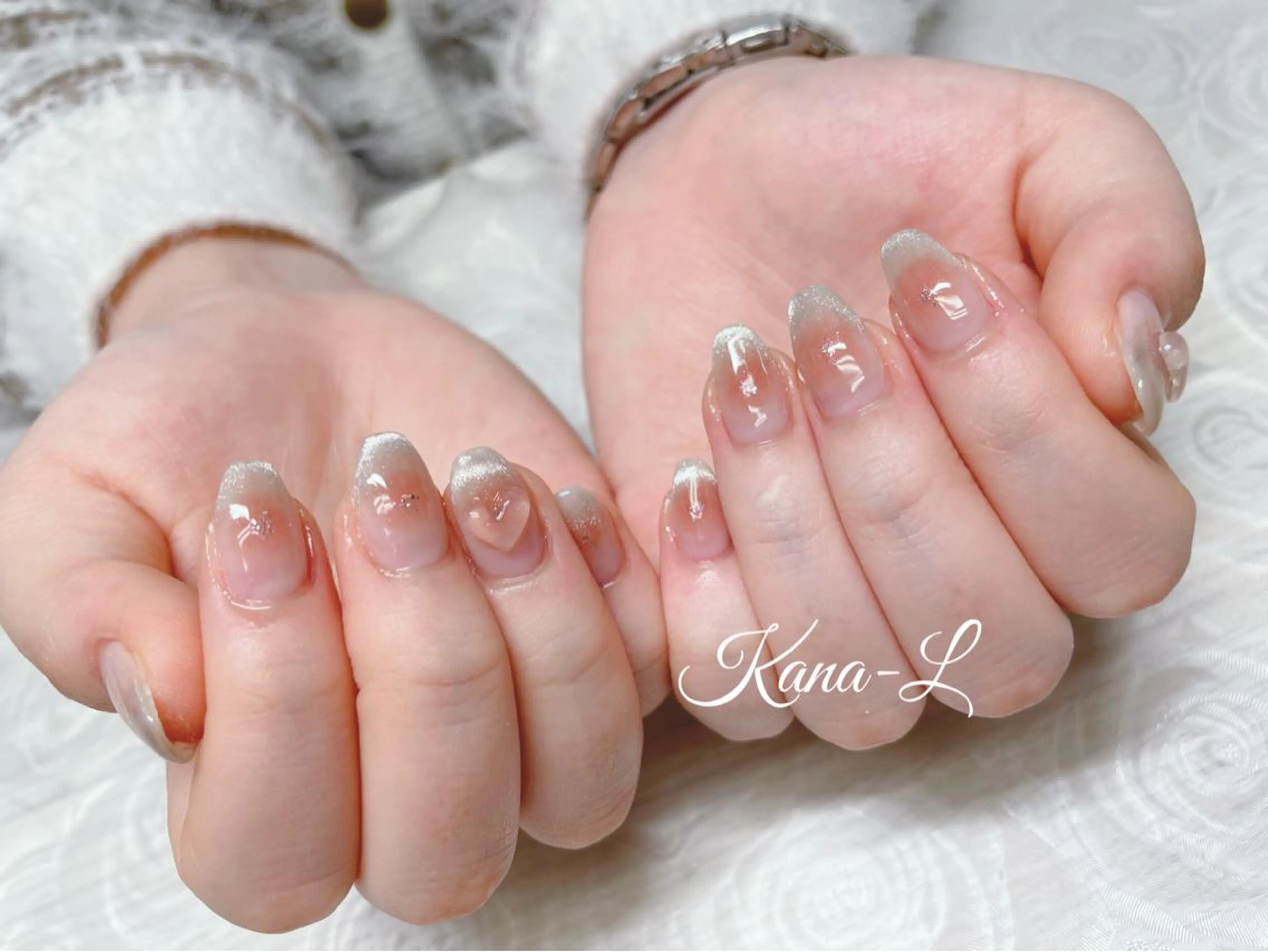 カラー ネイル チークネイル ハート 韓国ネイル マグネットネイル ぷっくりネイル 芦辺 香奈のネイルデザイン