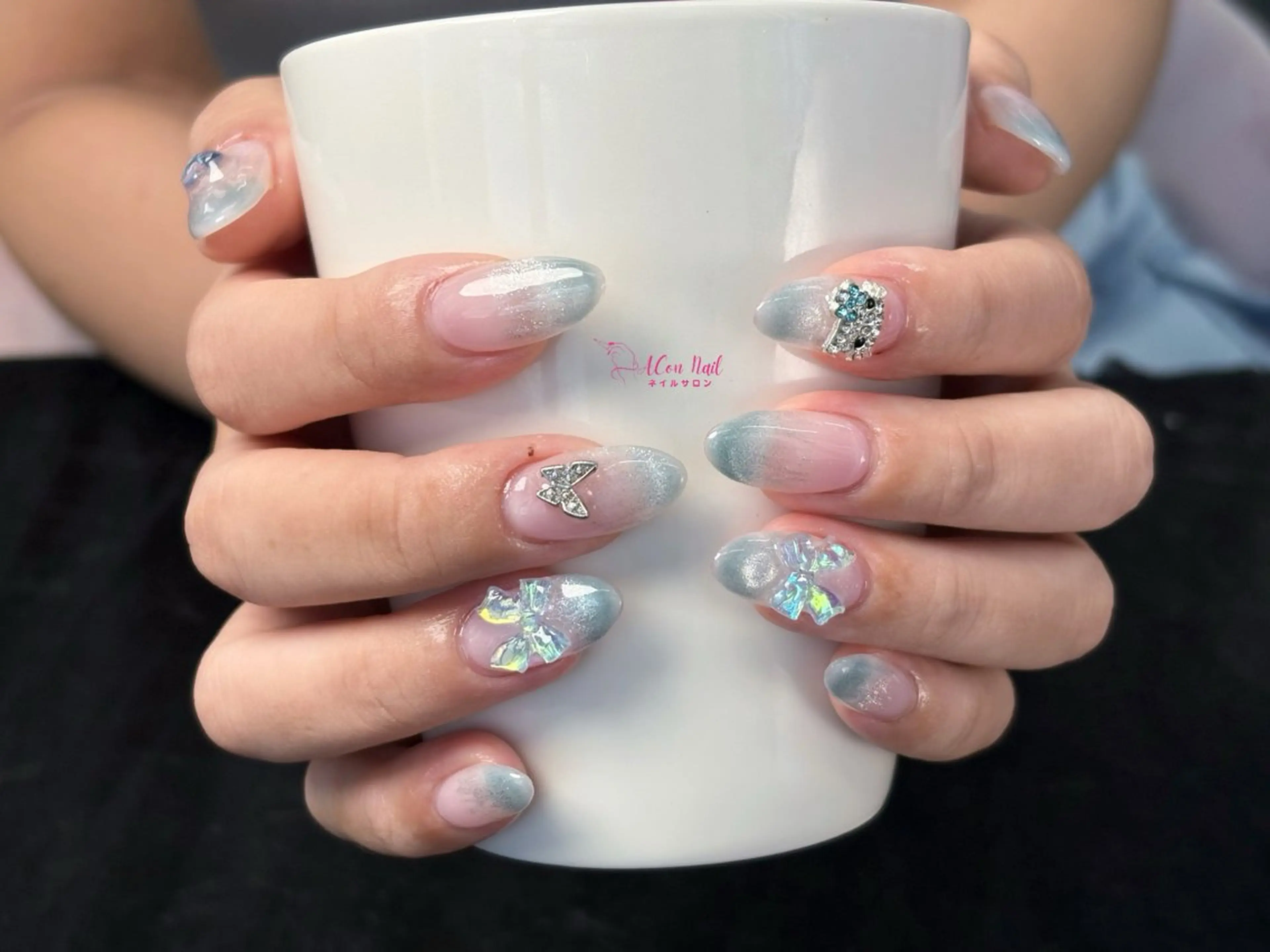 ネイル 桜ネイル 長さ出し フラワーネイル フレンチネイル ジェルネイル ハンドネイル ACon NailSalonのネイルデザイン