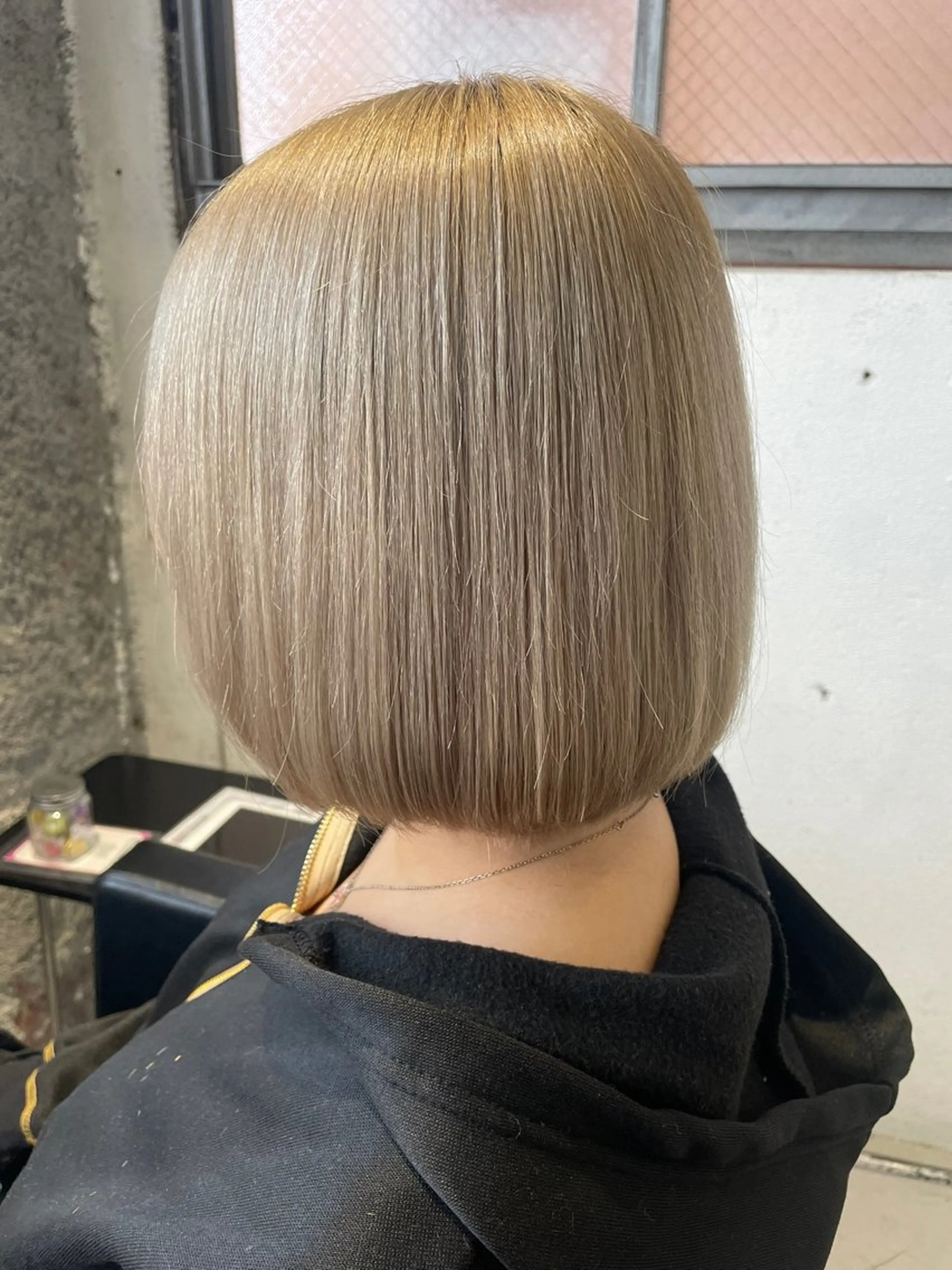 カラー ヘアカラー トリートメント メンズ/ハイトーン 【yoshiki】のヘアスタイル