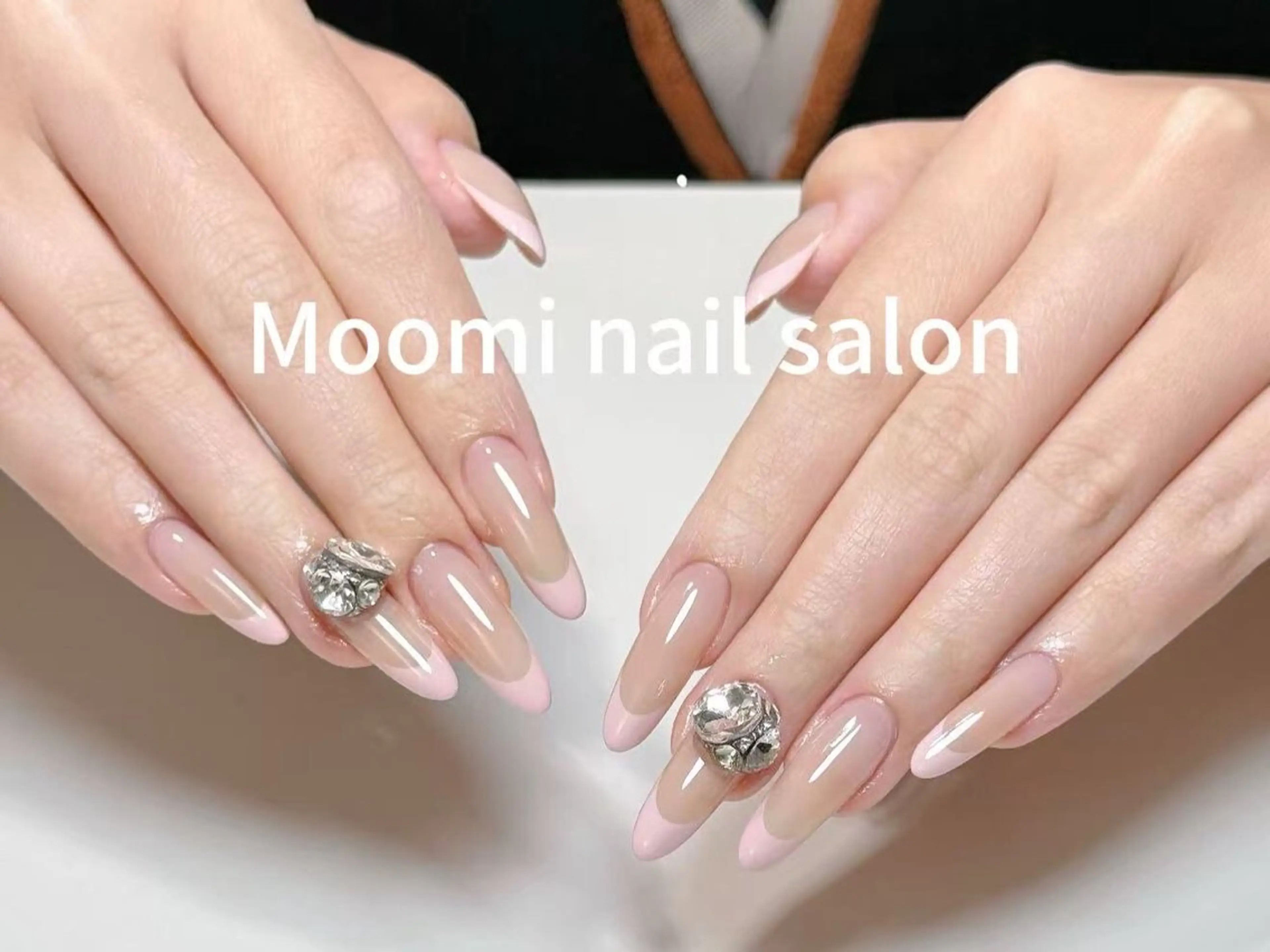 ネイル チークネイル フレンチネイル ジェルネイル グラデーション ハート ハンドネイル moomi nail スカルプ専門のネイルデザイン