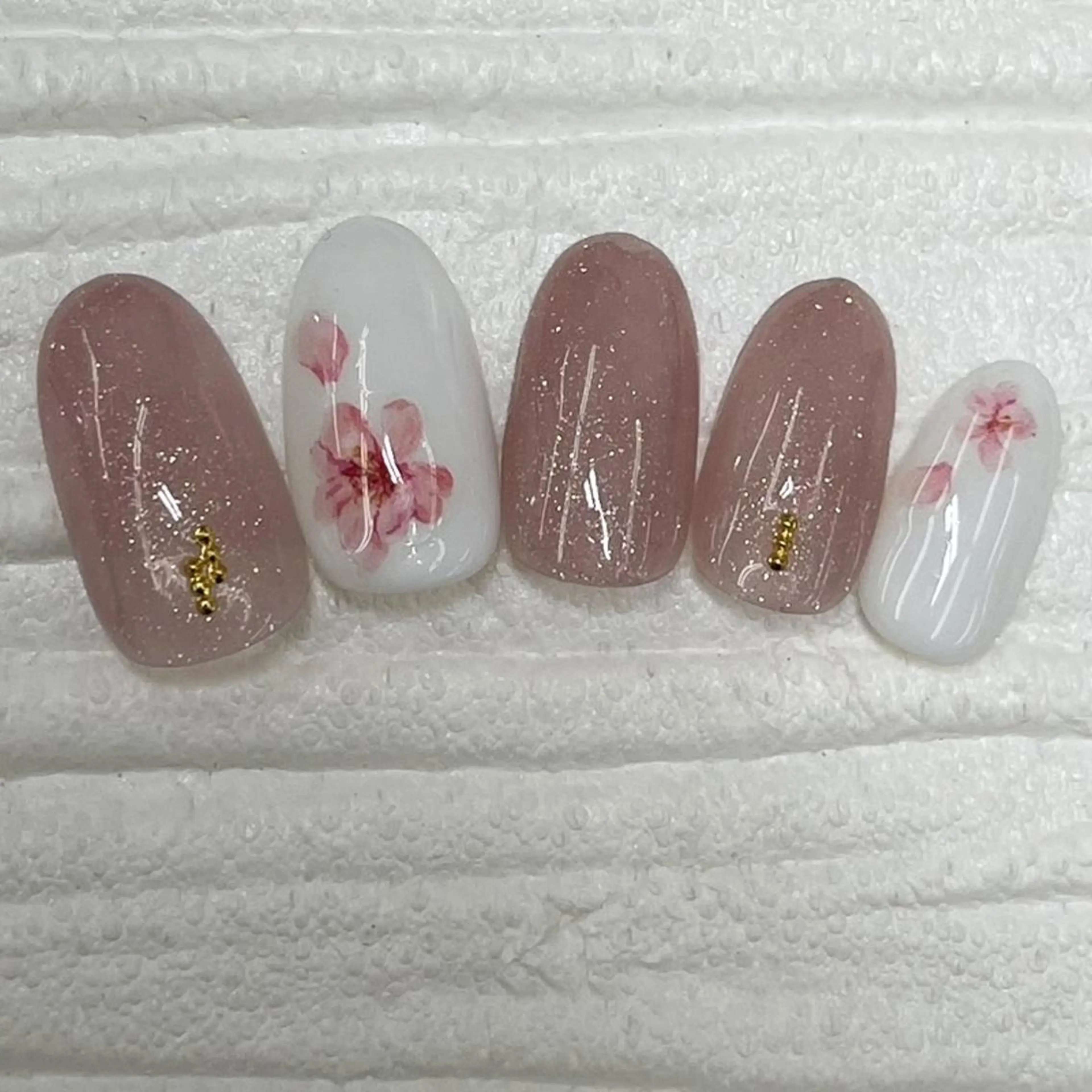 ネイル Nail salon Honey Beeのネイルデザイン