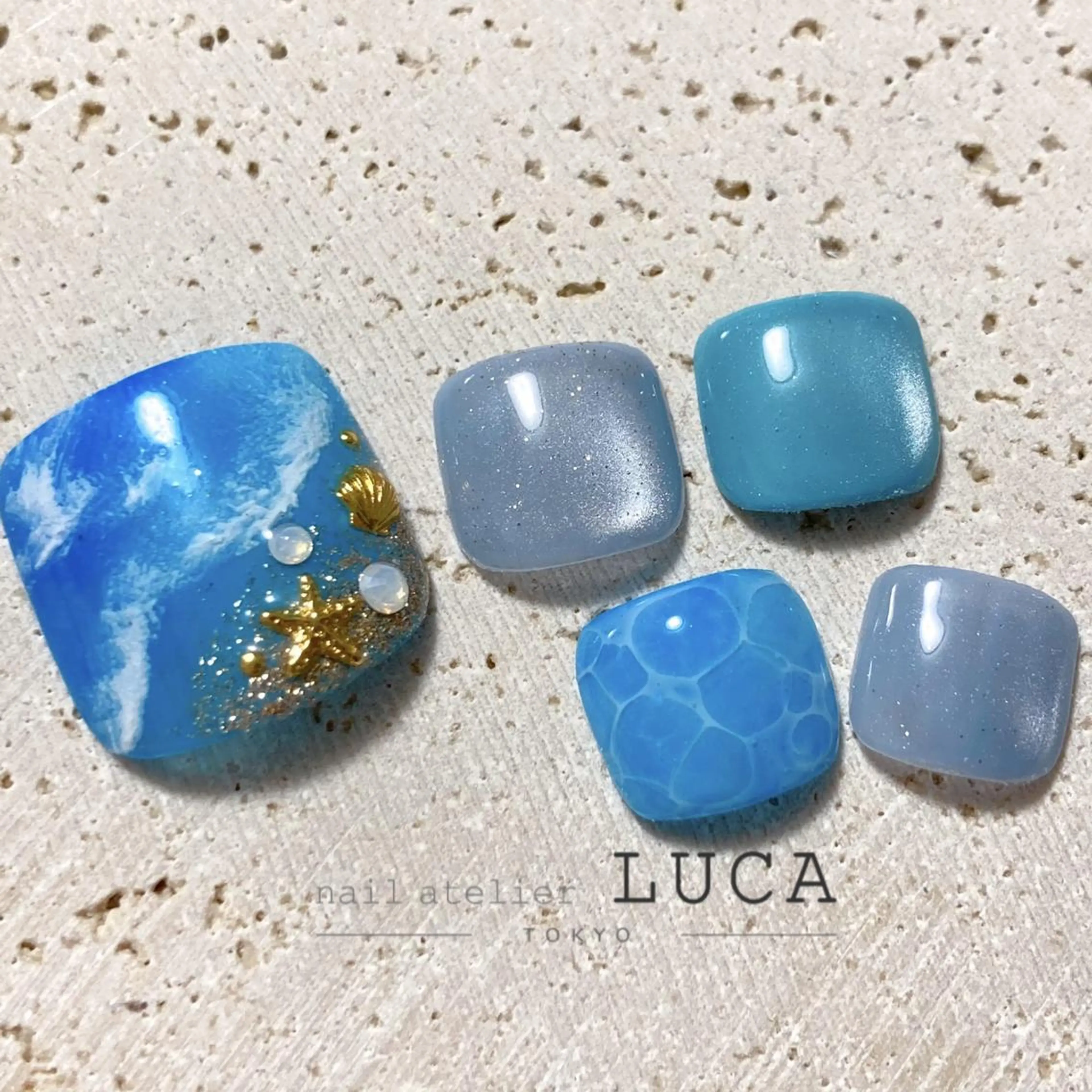 ネイル アートネイル オーロラネイル クリアネイル 長さ出し フットネイル フットネイル ネイルアトリエルカ スタッフのネイルデザイン