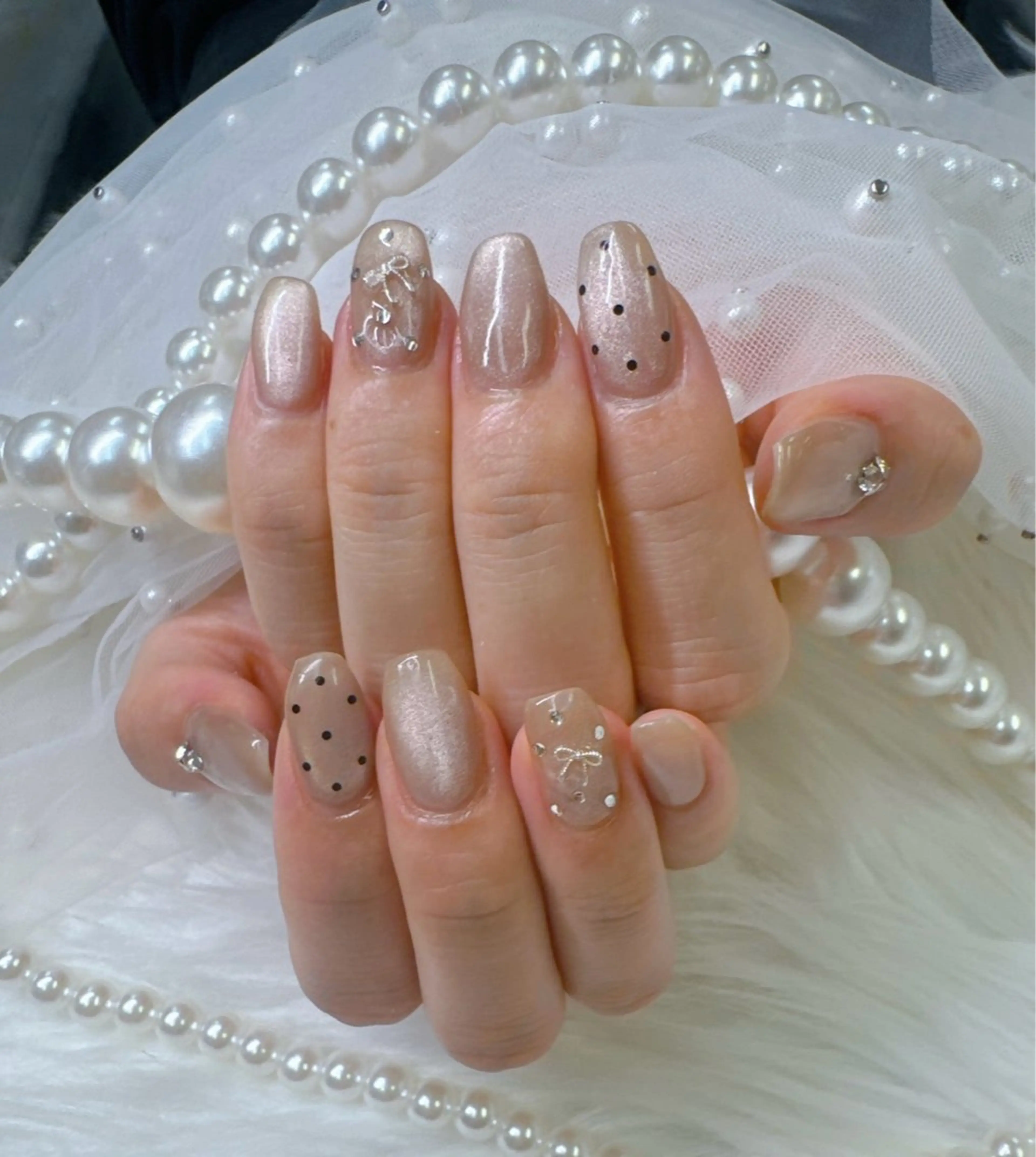 ネイル 成人式 フレンチネイル ジェルネイル ガラスフレンチ キラキラネイル ハンドネイル Queeens nailのネイルデザイン