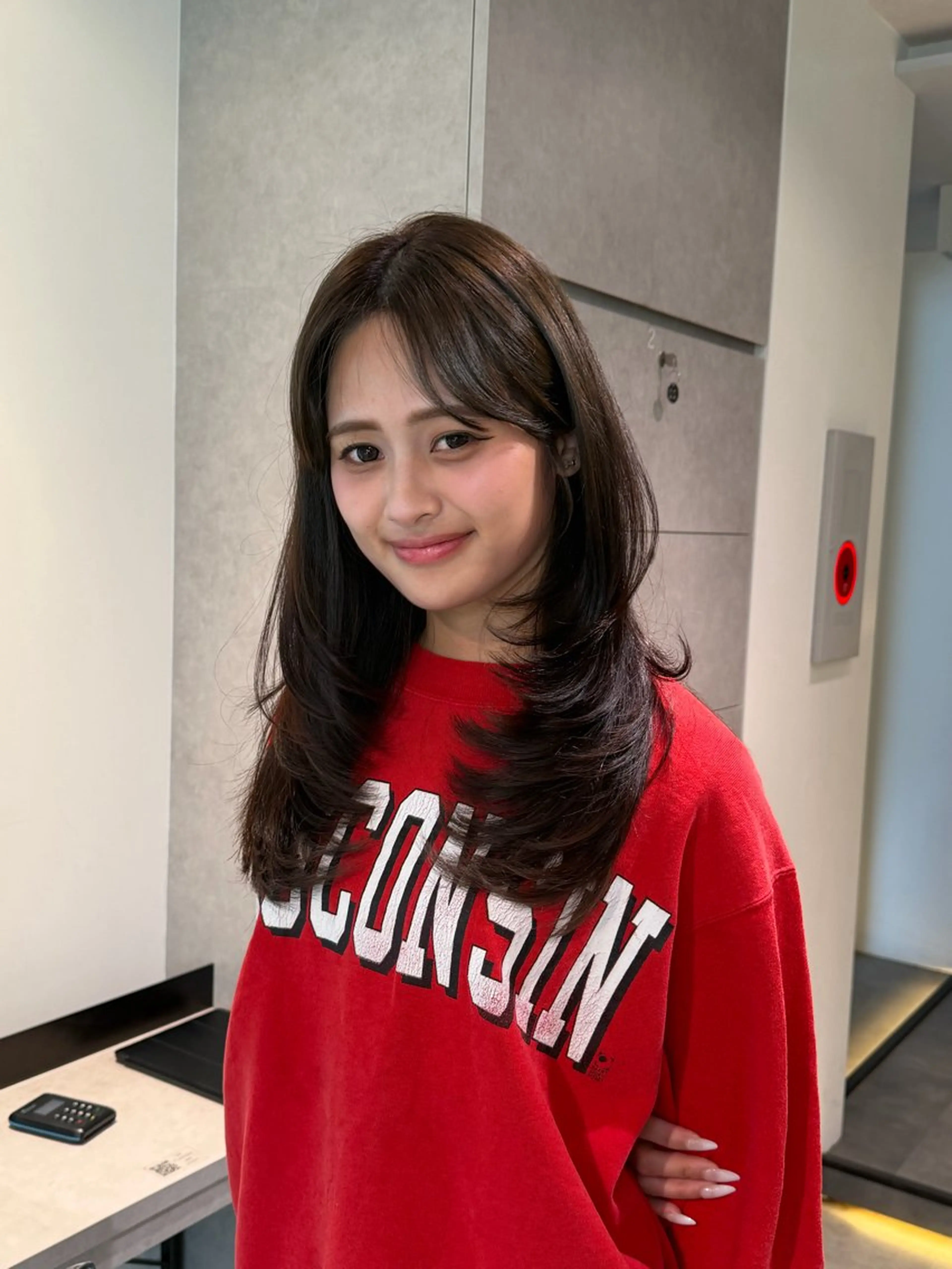 ロング ハッシュカット ハイレイヤー レイヤーカット 吉村 駿佑のヘアスタイル