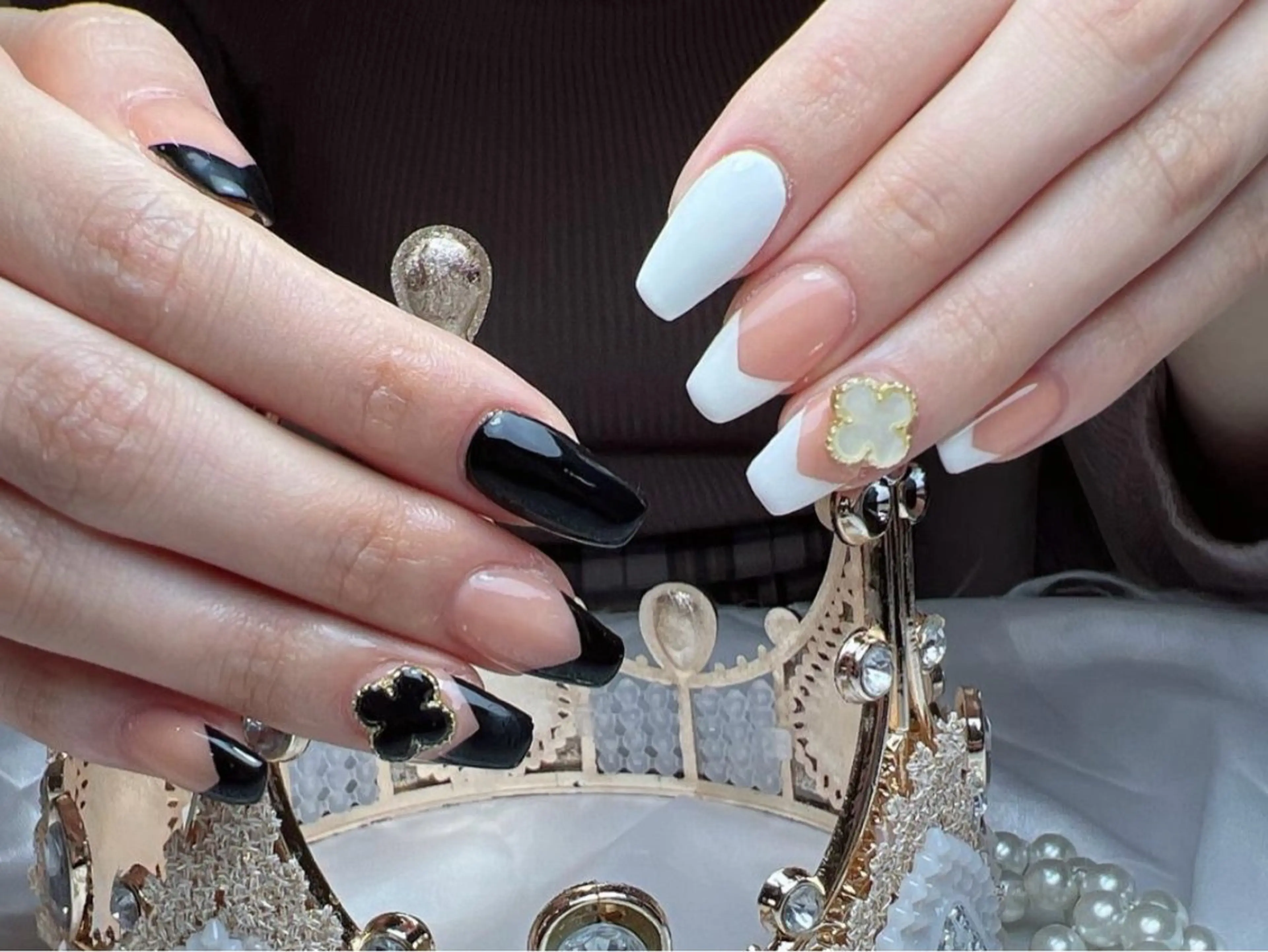 メンズ ネイル アートネイル フレンチネイル ジェルネイル キラキラネイル パラジェル ハンドネイル Bloom スカルプ専門店のネイルデザイン