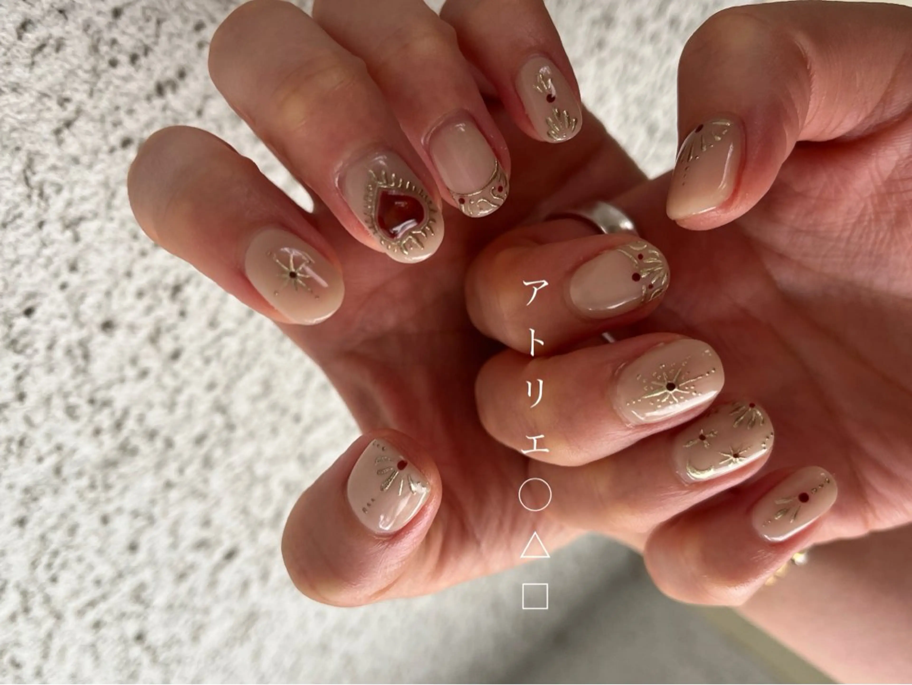 ネイル アートネイル ミラーネイル ハンドネイル アトリエ ○△□のネイルデザイン