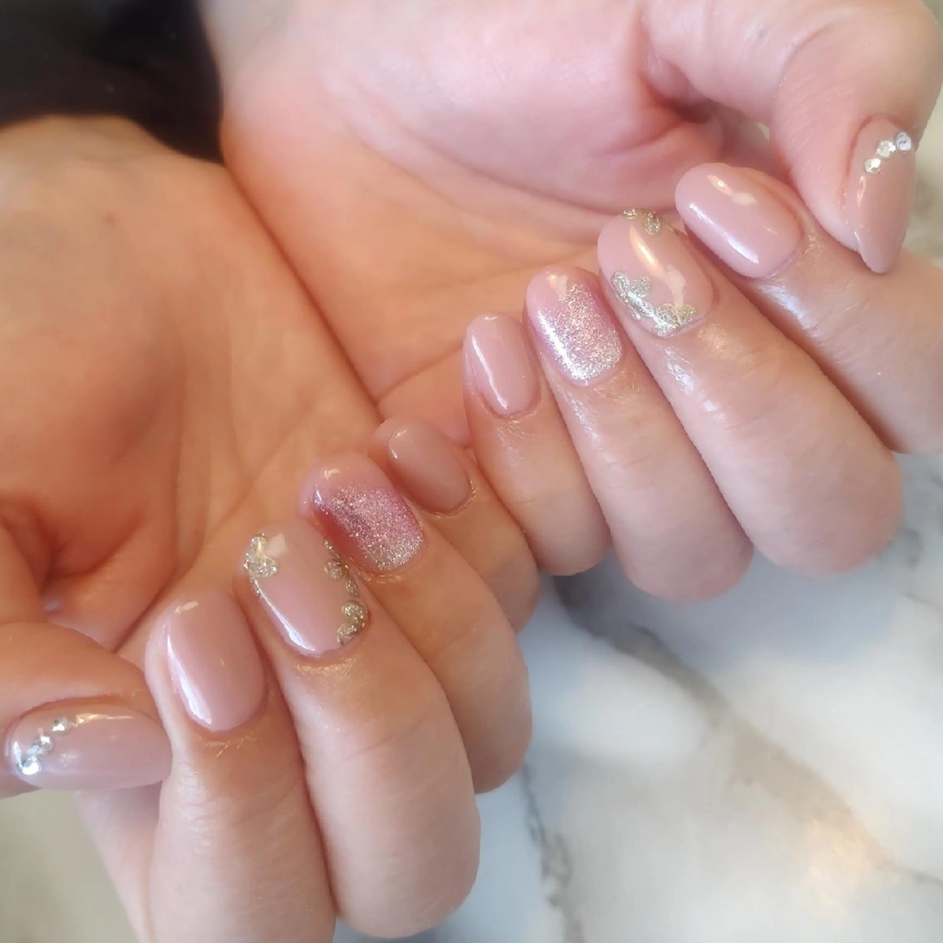 ネイル キラキラネイル ジェヌインネイル 河内のネイルデザイン