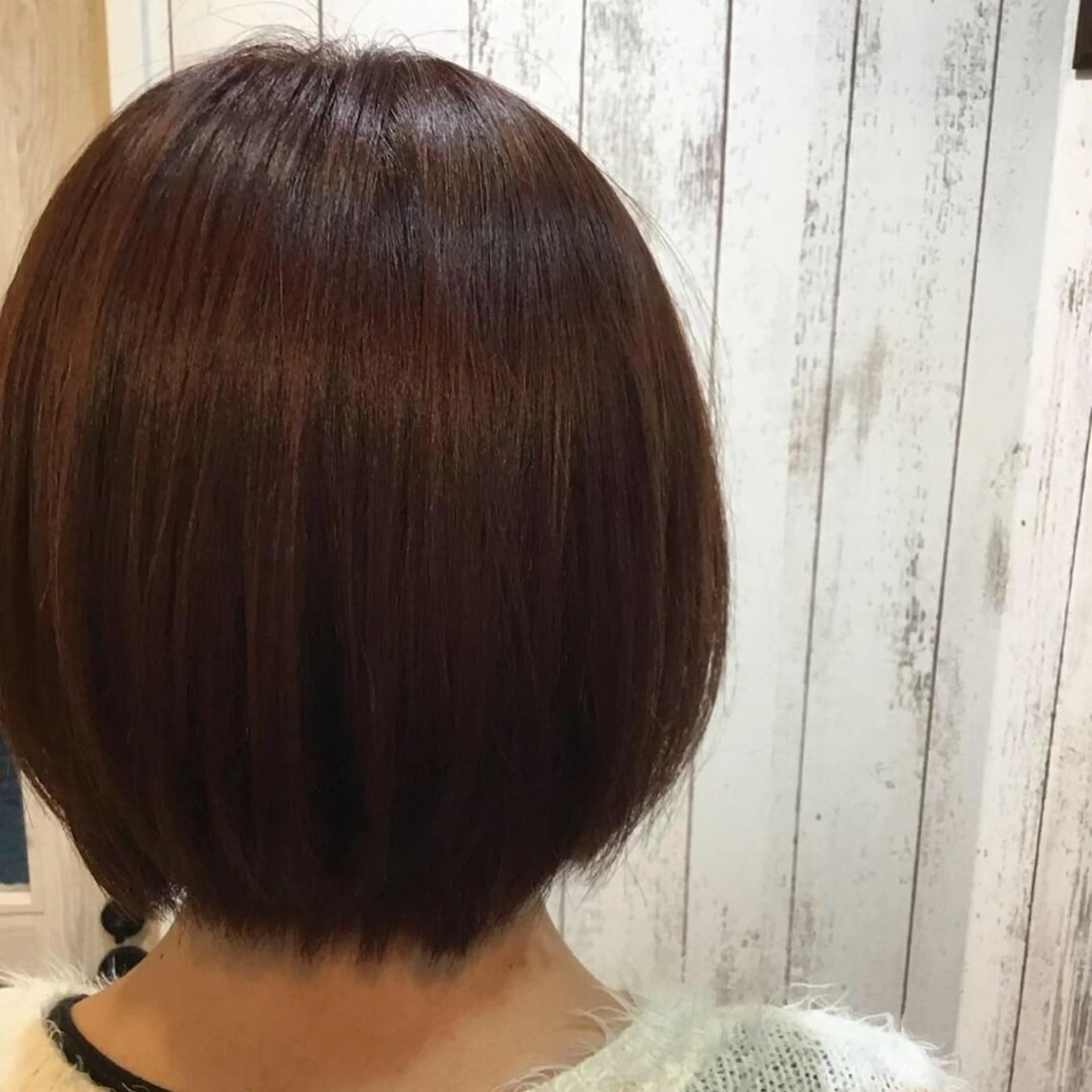ショート カラー embrace エンブレイスのヘアスタイル