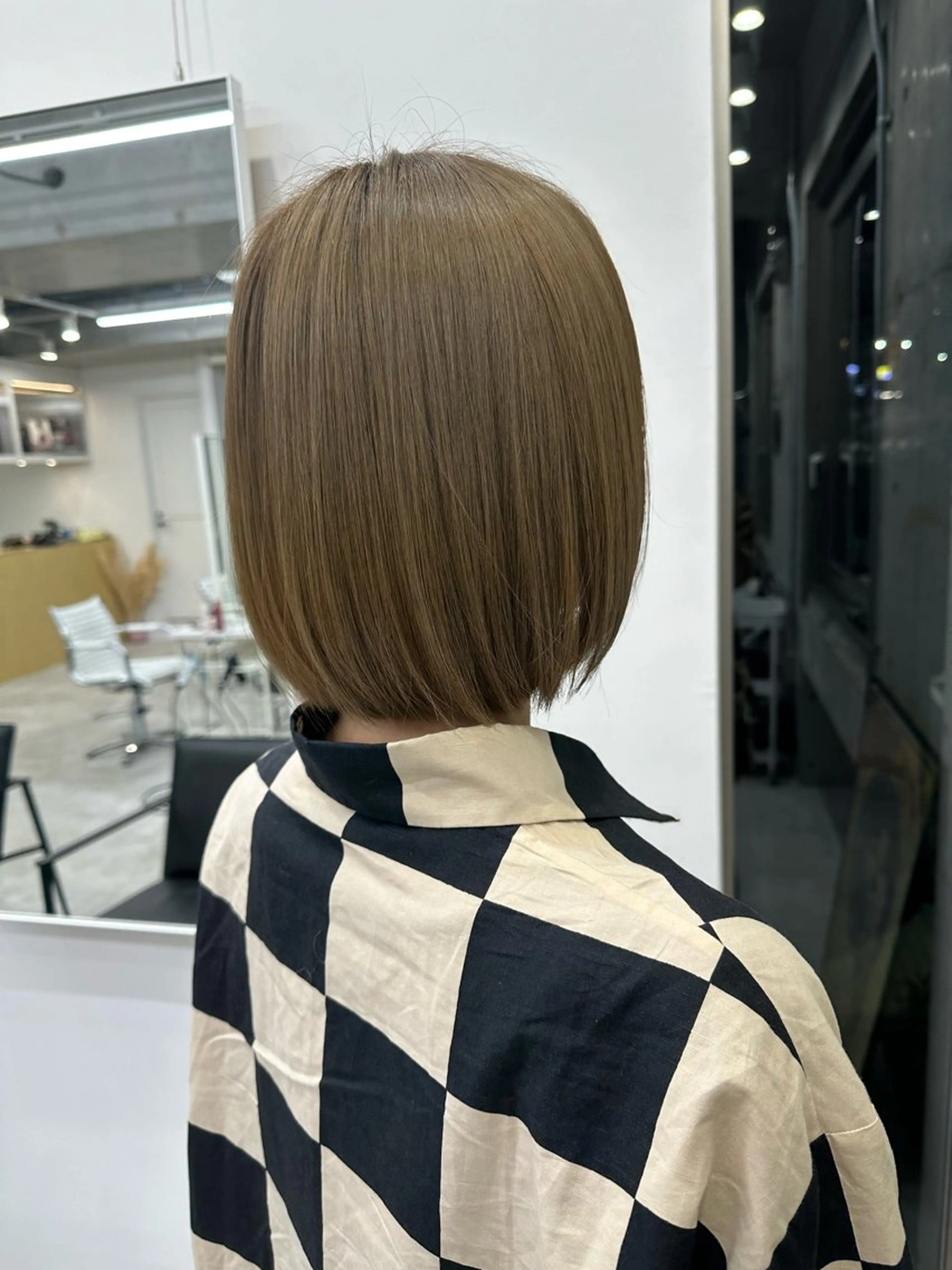 ショート カラー ショートボブ アッシュ アッシュブラック ベージュカラー 黒髪 カット ヘアカラー トリートメント 縮毛矯正/髪質改善 RENのヘアスタイル