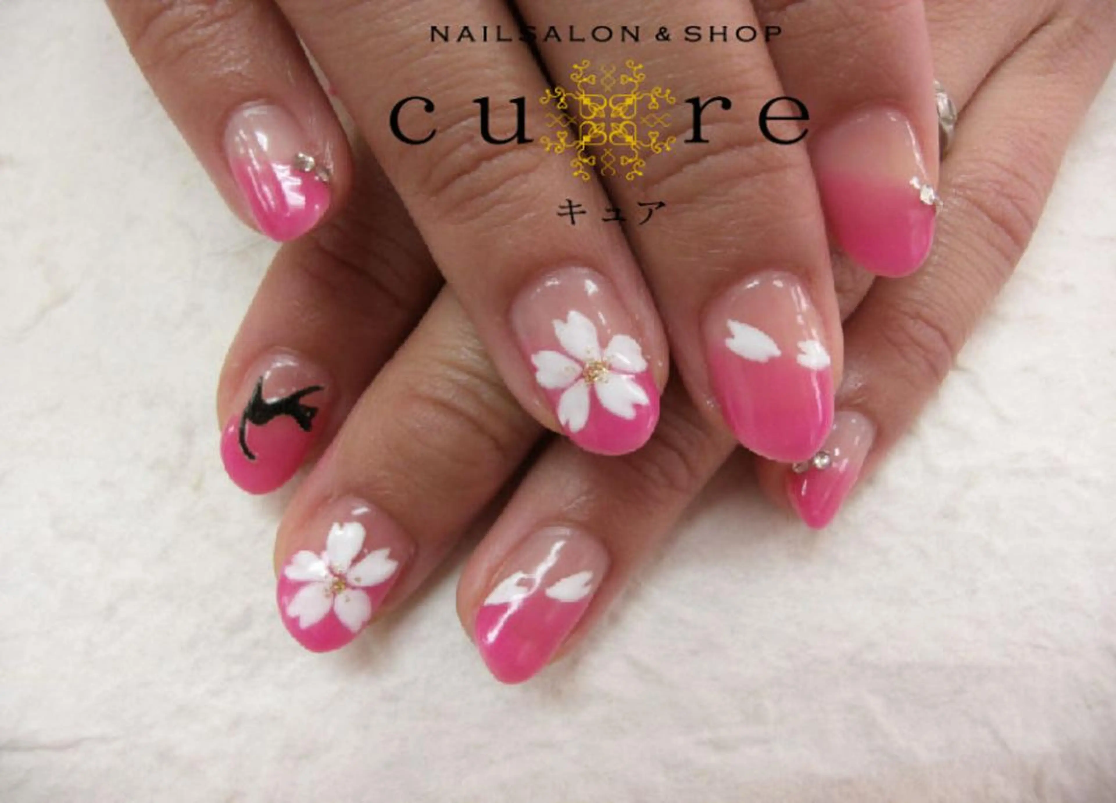 ミディアム ネイル ネイルサロン Cureのネイルデザイン