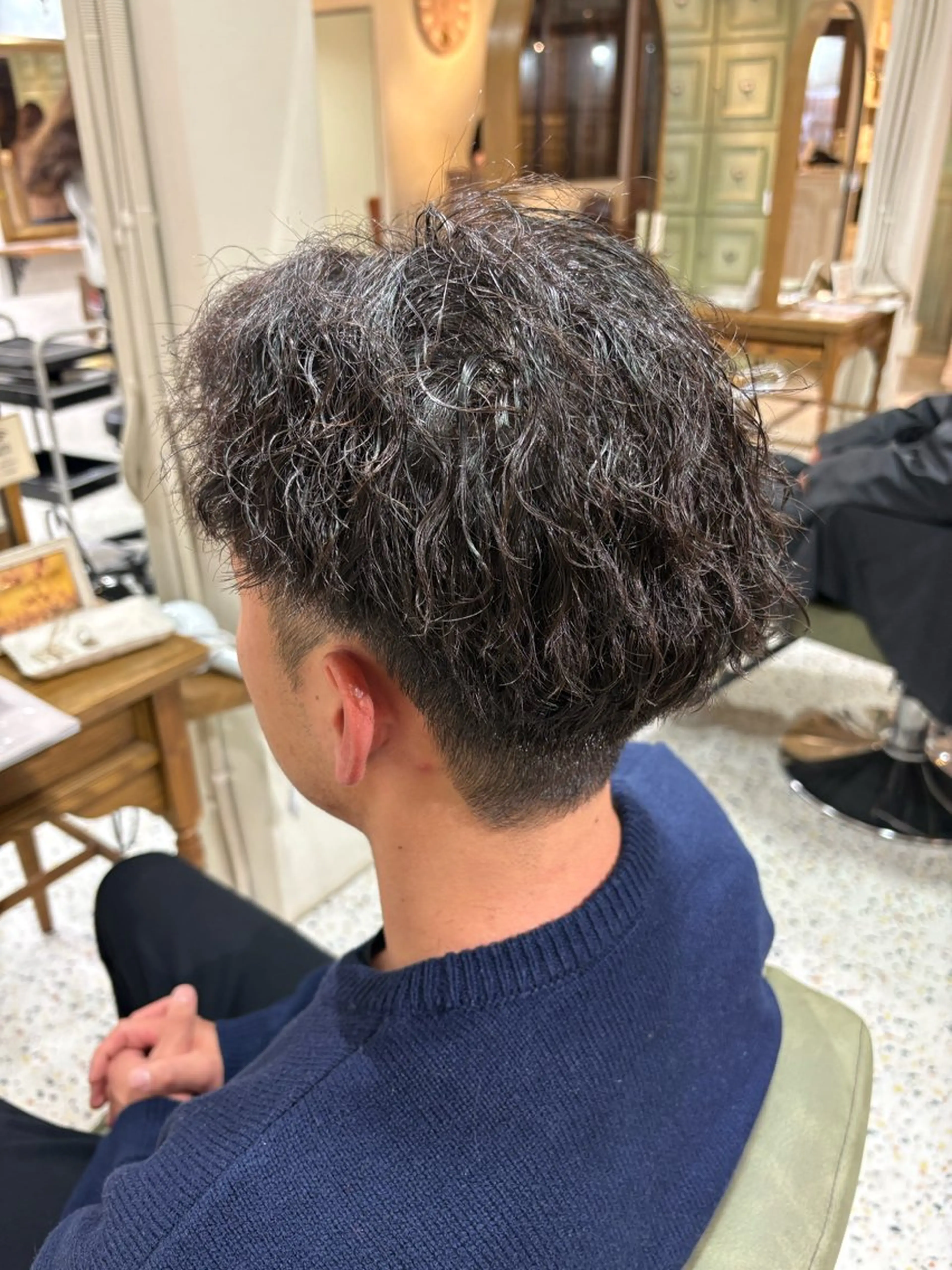 ショート パーマ メンズ 中澤 衿葉のヘアスタイル
