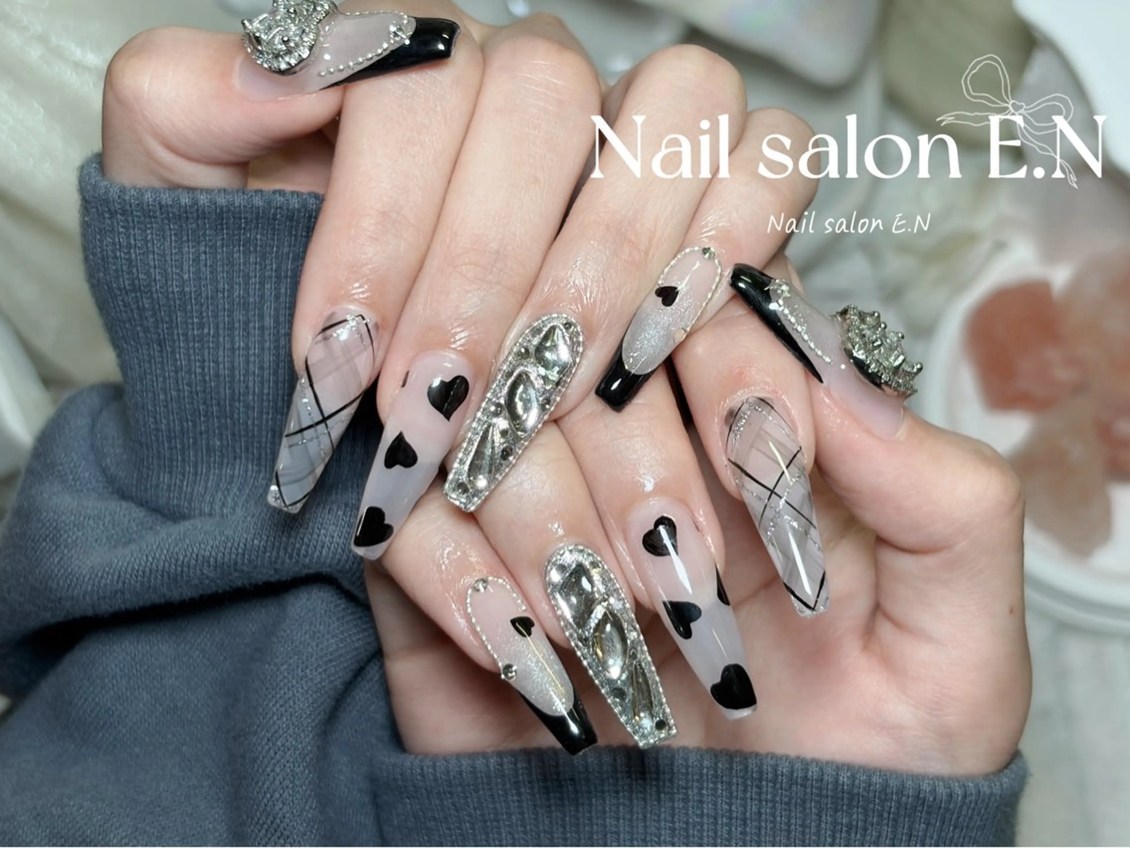 ネイル アートネイル オーロラネイル ブラウン クリアネイル フレンチネイル ハンドネイル E.N🦋 長さ出し/持ち込みのネイルデザイン