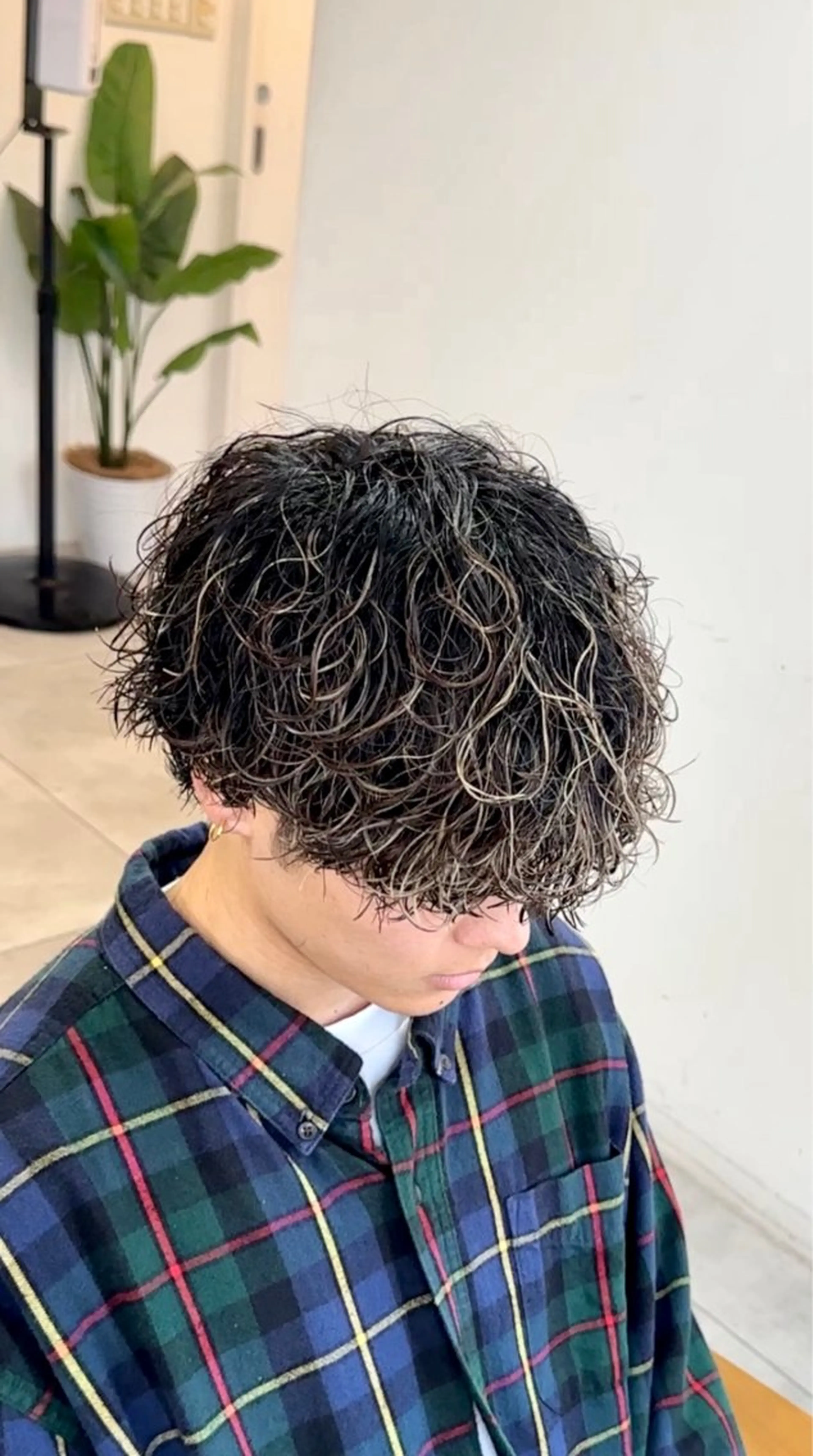 パーマ メンズ メンズパーマ 波巻きパーマ メンズパーマ/新宿/ サイカショウイチのヘアスタイル