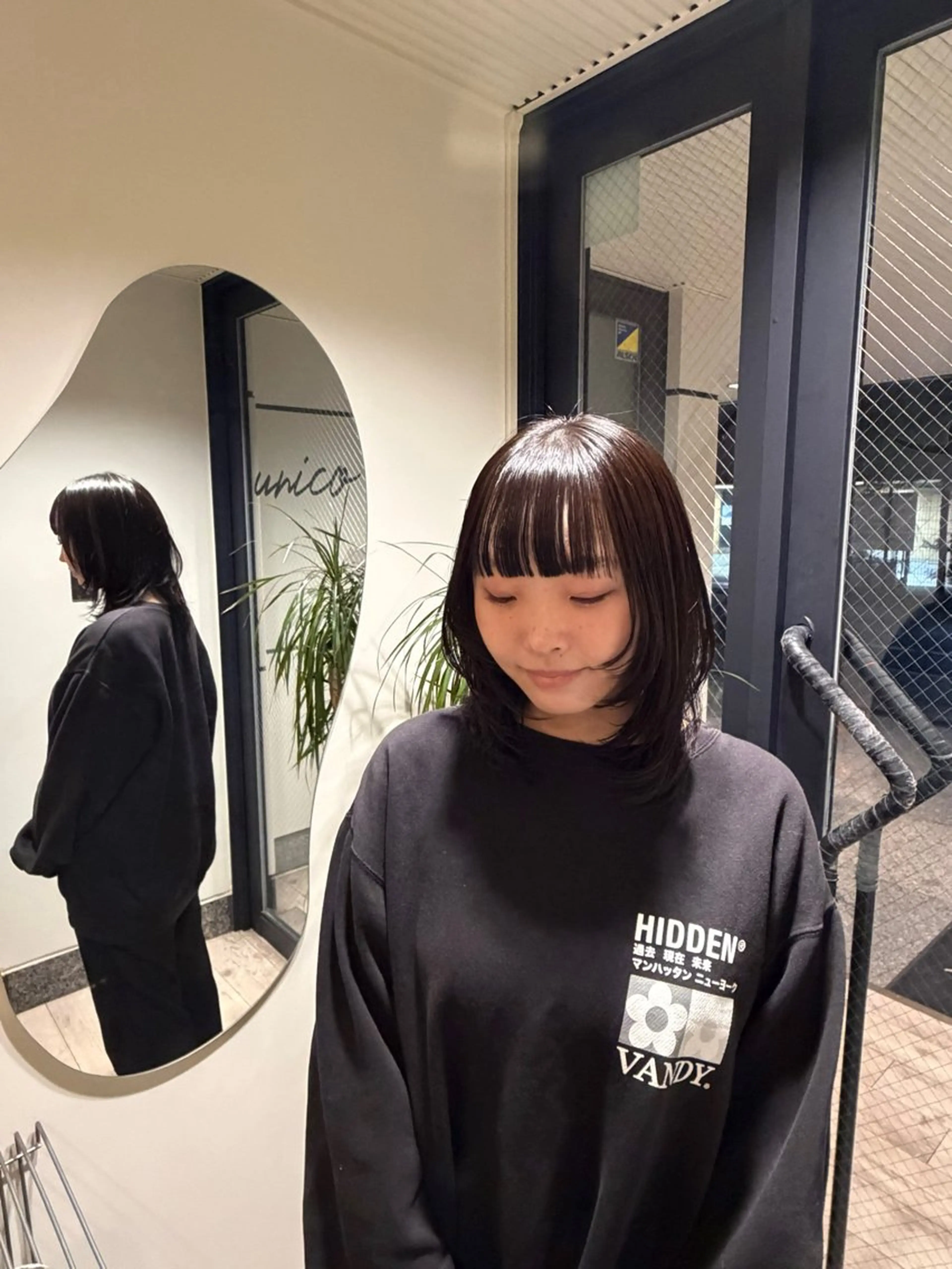 ミディアム ハイレイヤー レイヤーカット カット ヘアカラー トリートメント 佐々木 愛里のヘアスタイル