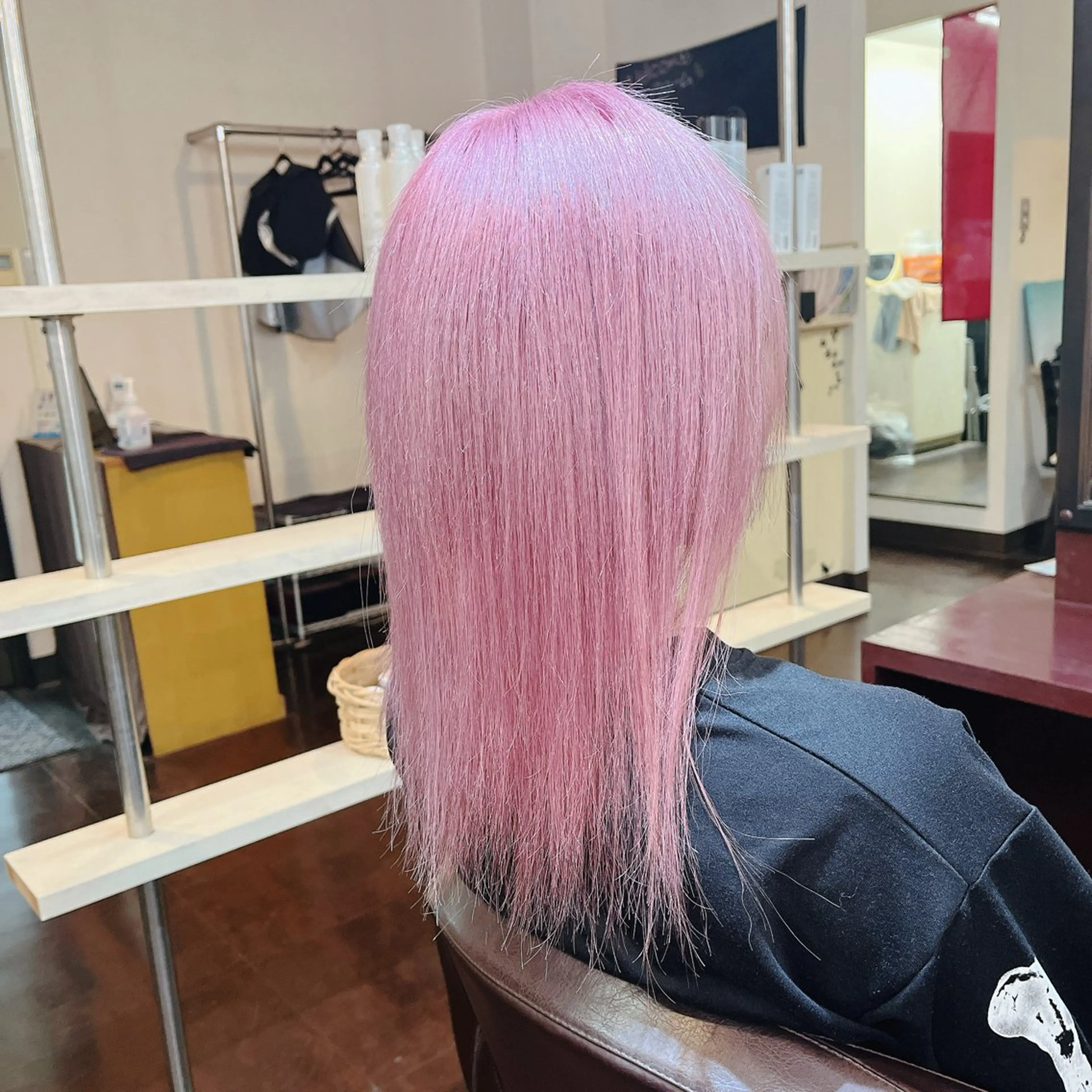 ミディアム カラー ブリーチ ピンクカラー エクステ 編み込みエクステ/ ハイトーン りょすけのヘアスタイル