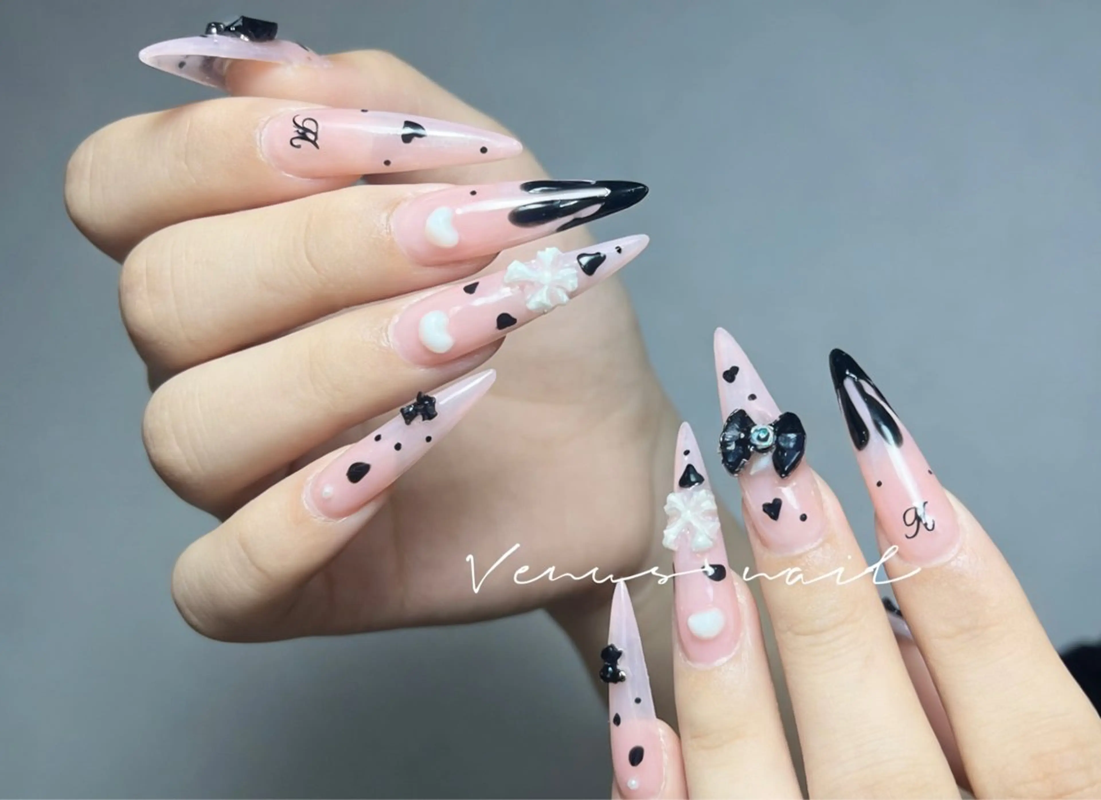 ネイル venus nail チップ長さ出し専門店のネイルデザイン
