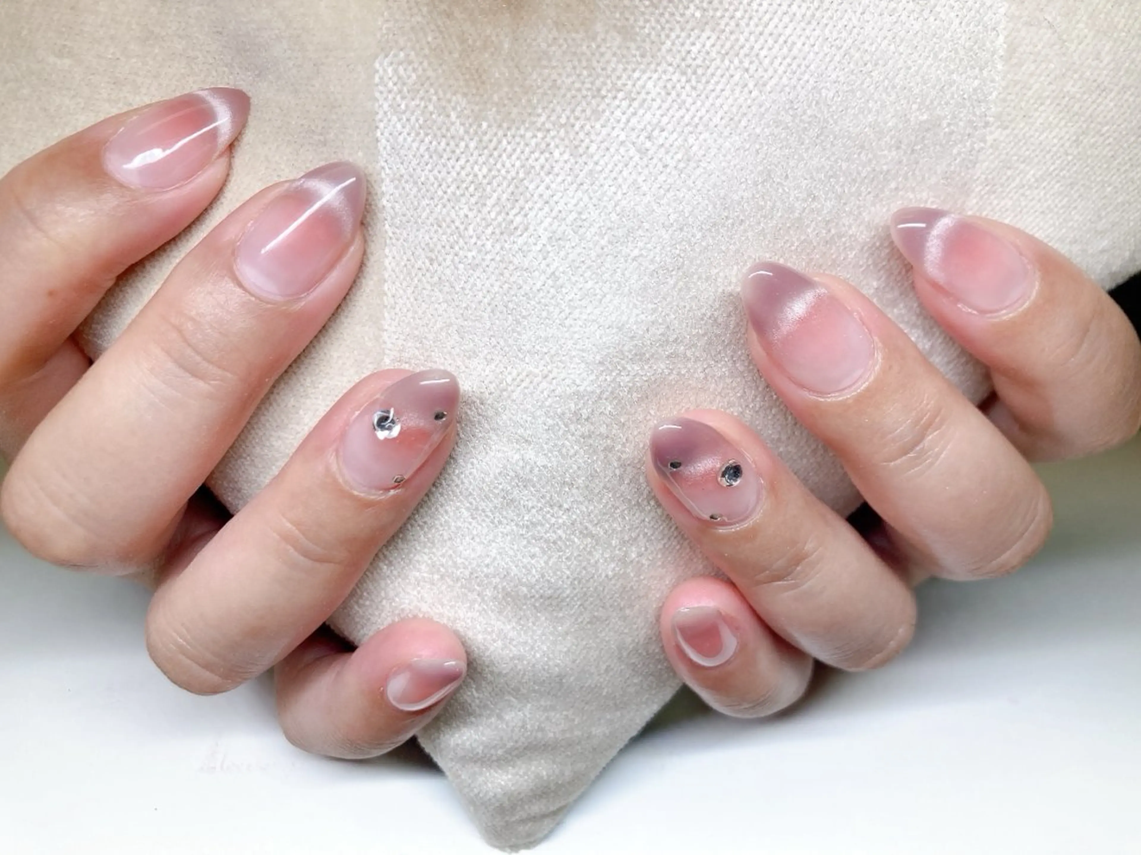 ネイル ECLAT エクラ所属・寺山 千鶴のネイルデザイン