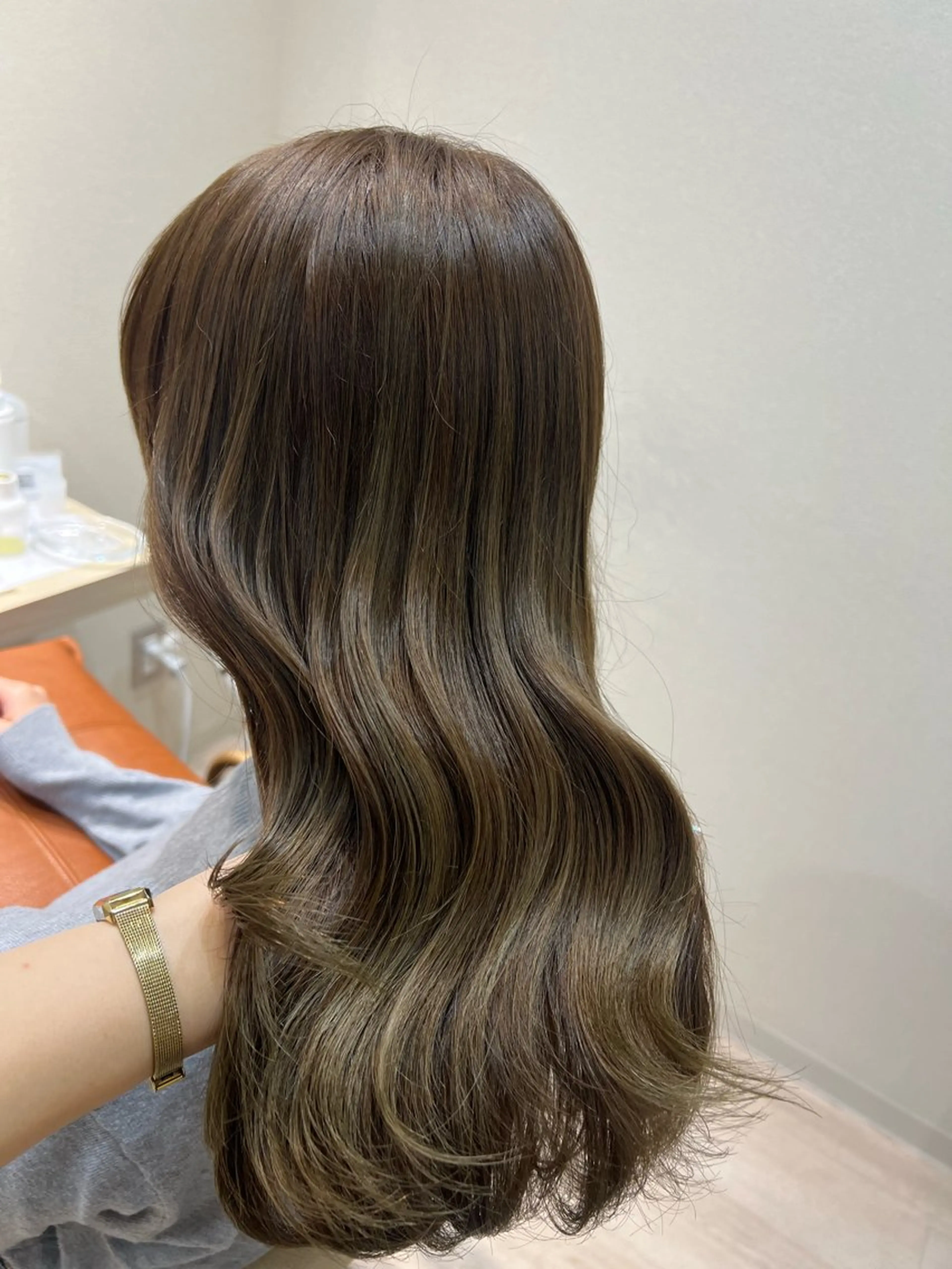 ロング カラー ベージュカラー オリーブベージュ カット ヘアカラー トリートメント ✨🌿大人可愛い愛さ れhair🌿✨松本のヘアスタイル