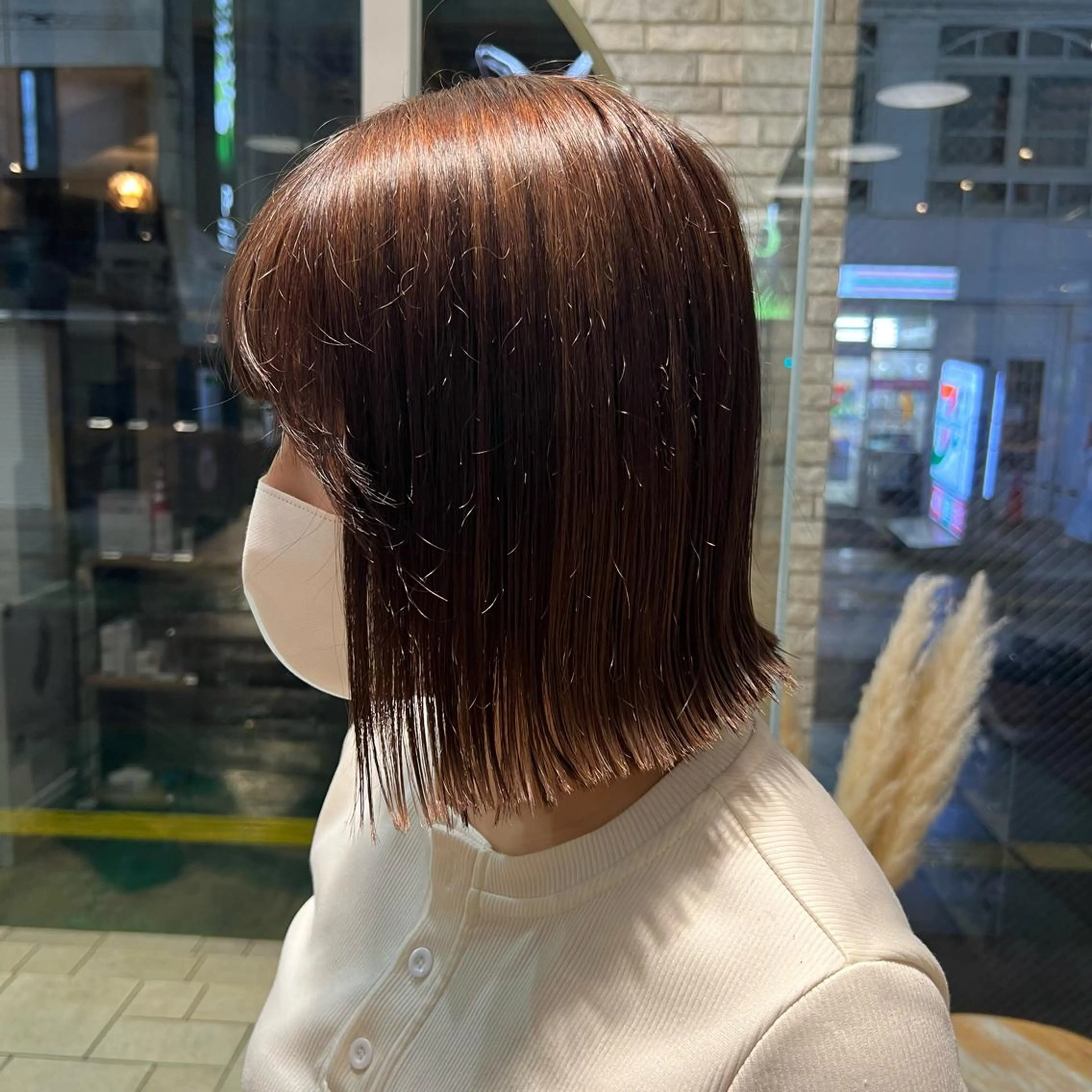 ミディアム 切りっぱなしボブ ボブ カット ヘアカラー トリートメント インナーカラー♡ Nanakoのヘアスタイル