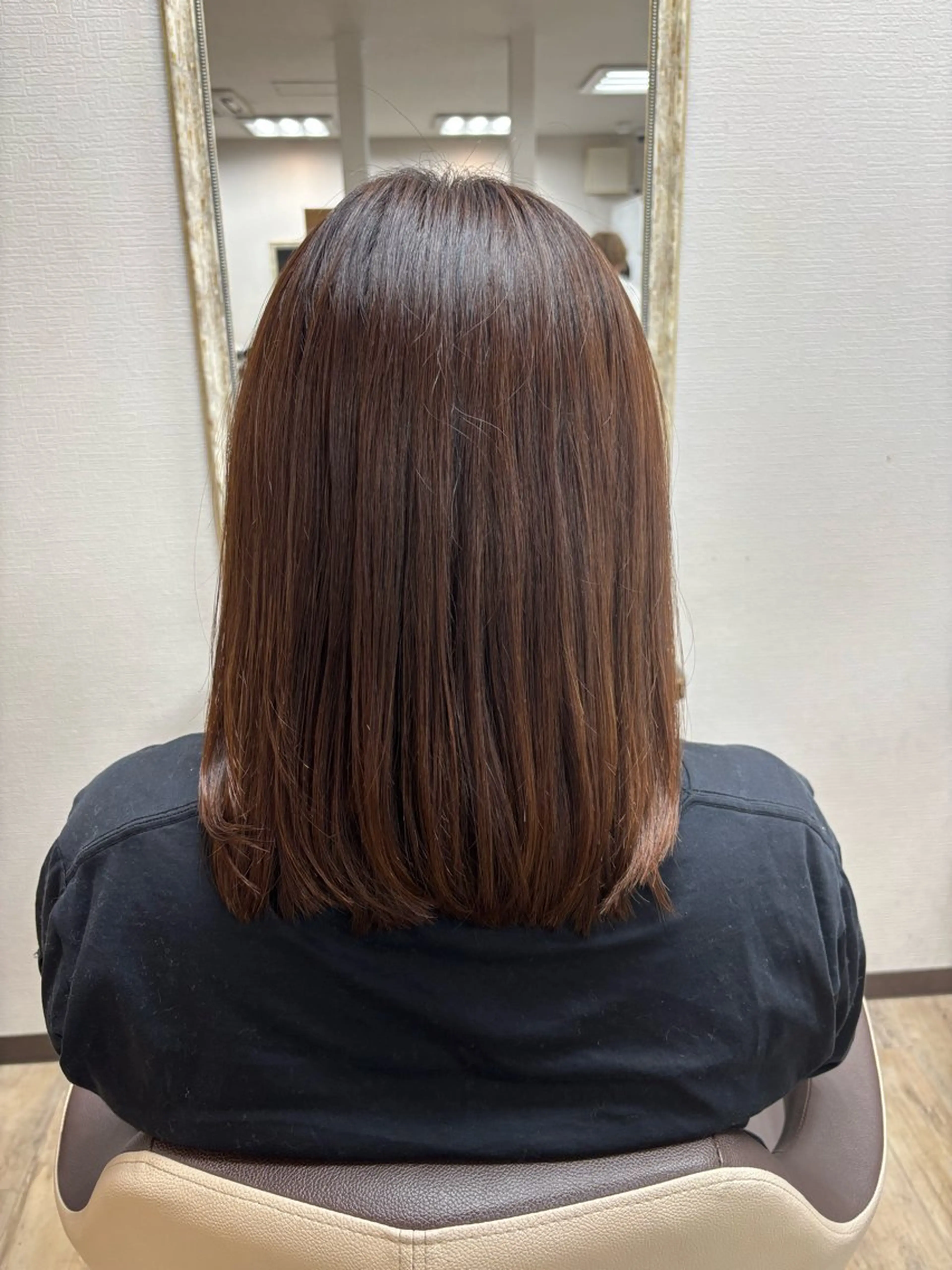 ミディアム カラー ブラウンカラー ダークブラウン ヘアカラー 丸本 瑠奈のヘアスタイル