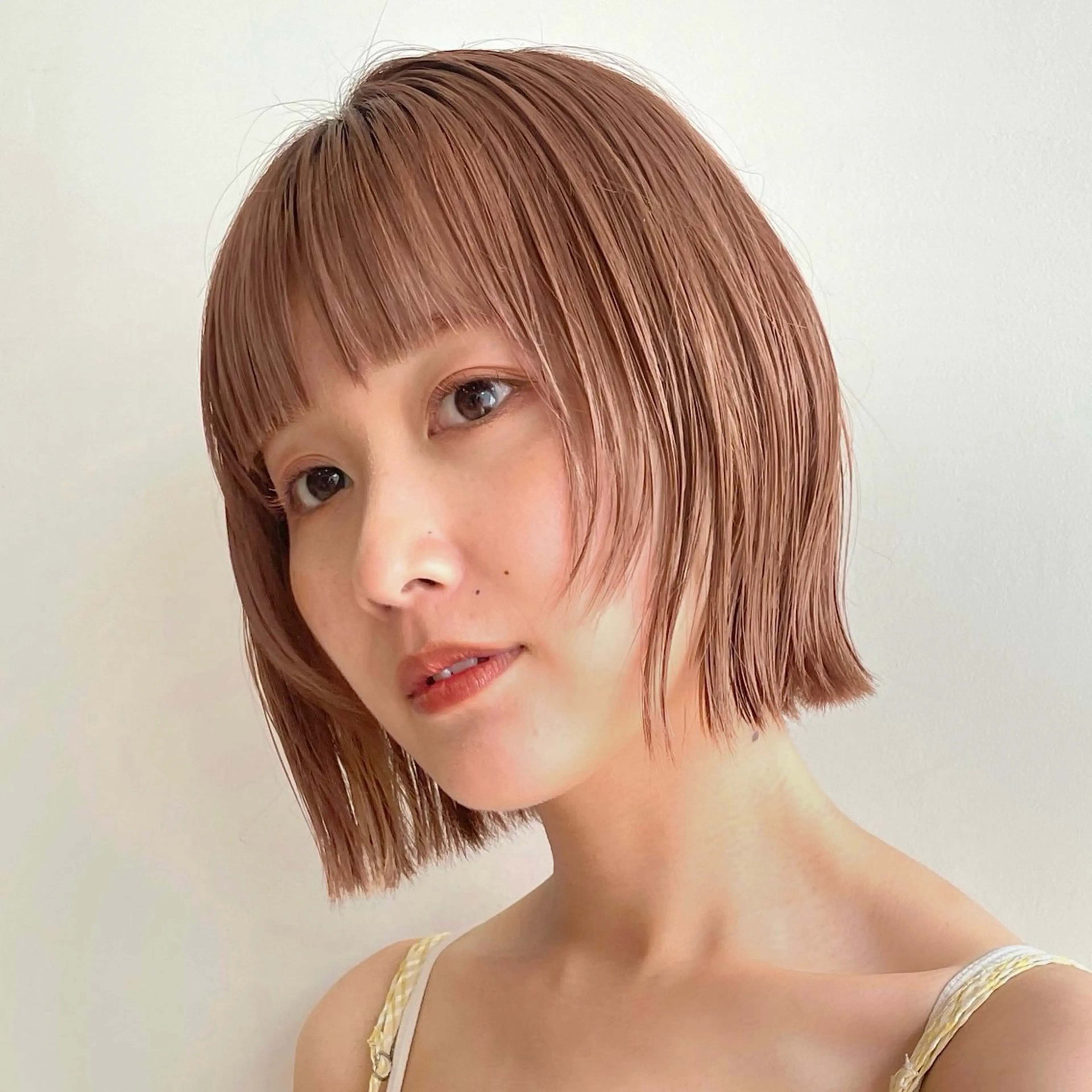 ショート カラー ベージュカラー ピンクカラー ピンクベージュ ボブ 顔まわりレイヤー 顔まわり🥨レイヤー /透明感/水口舞奈のヘアスタイル