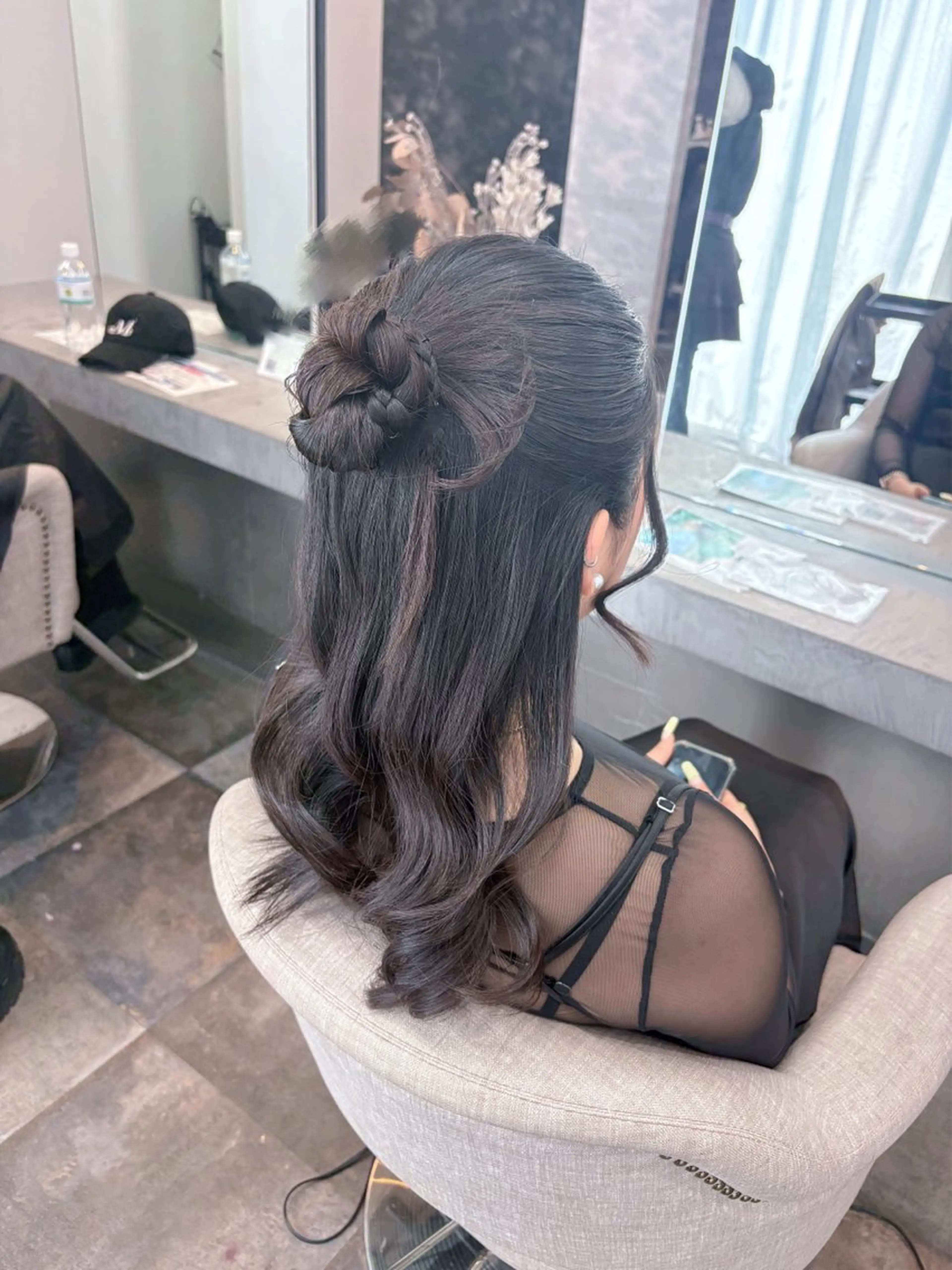 セミロング ヘアセット Maho ブリーチモデル募集中のヘアスタイル