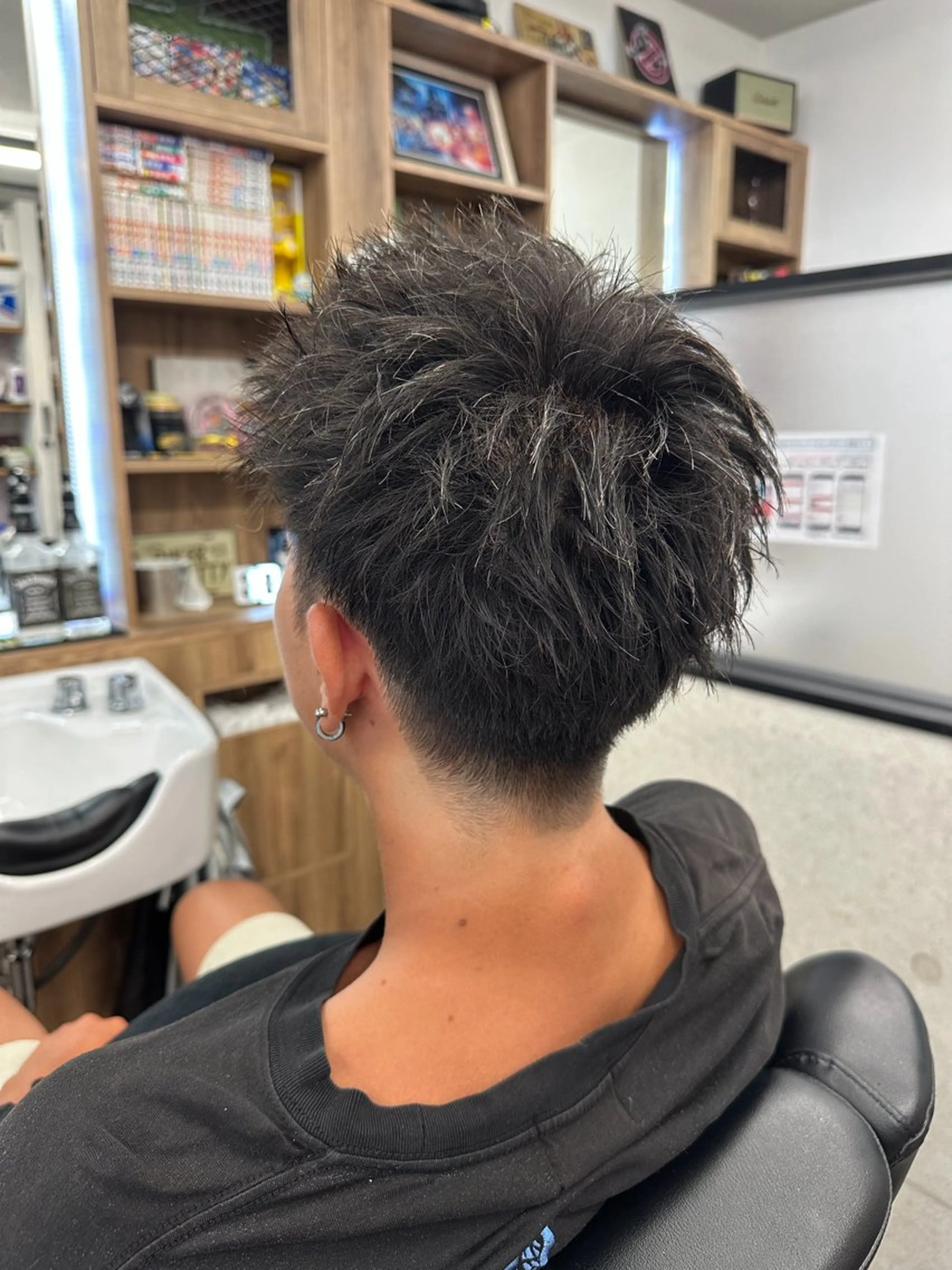 ショート メンズ 鈴木 一也のヘアスタイル
