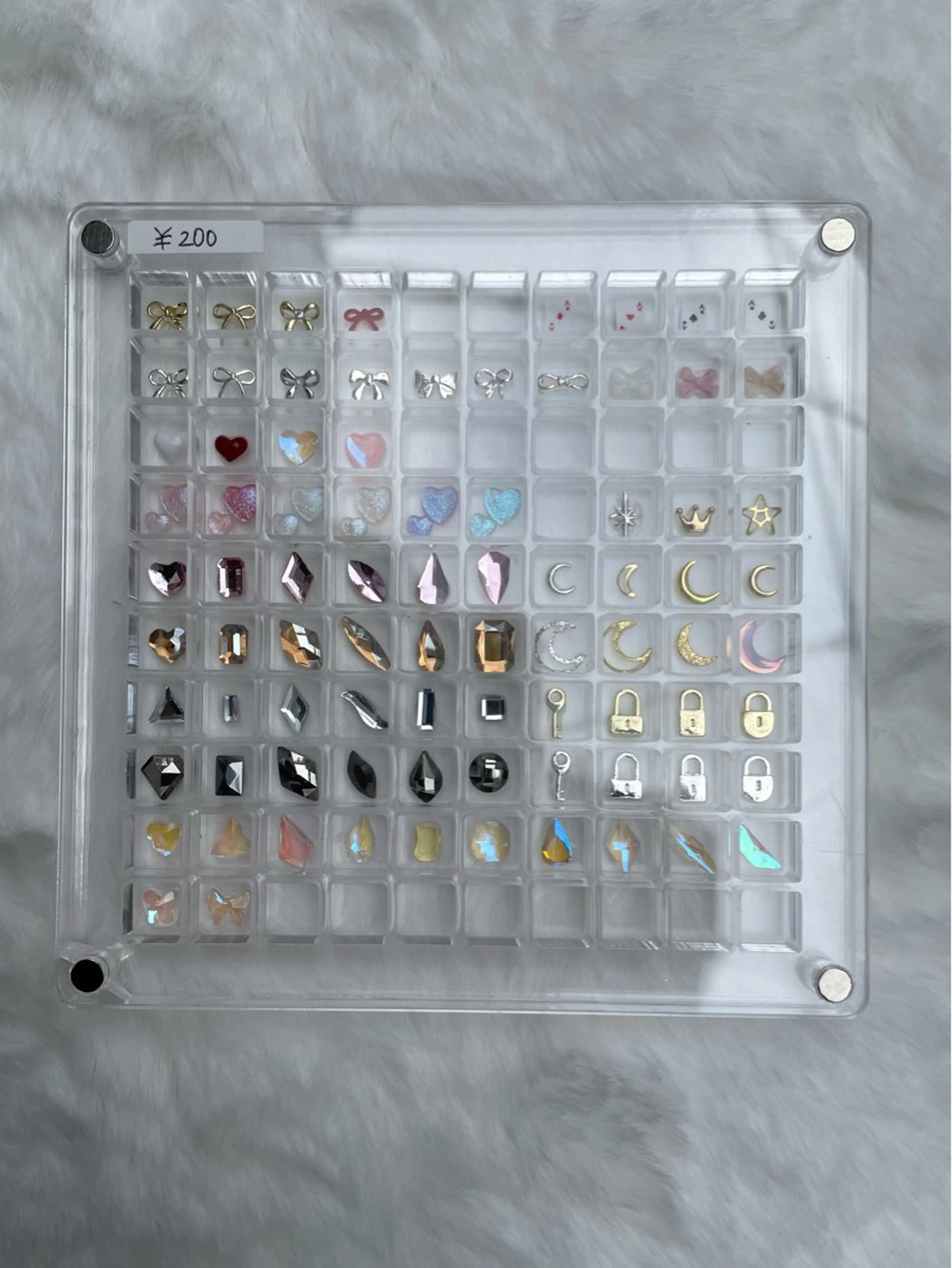 ネイル ストーンネイル nail salon Camelliaのネイルデザイン