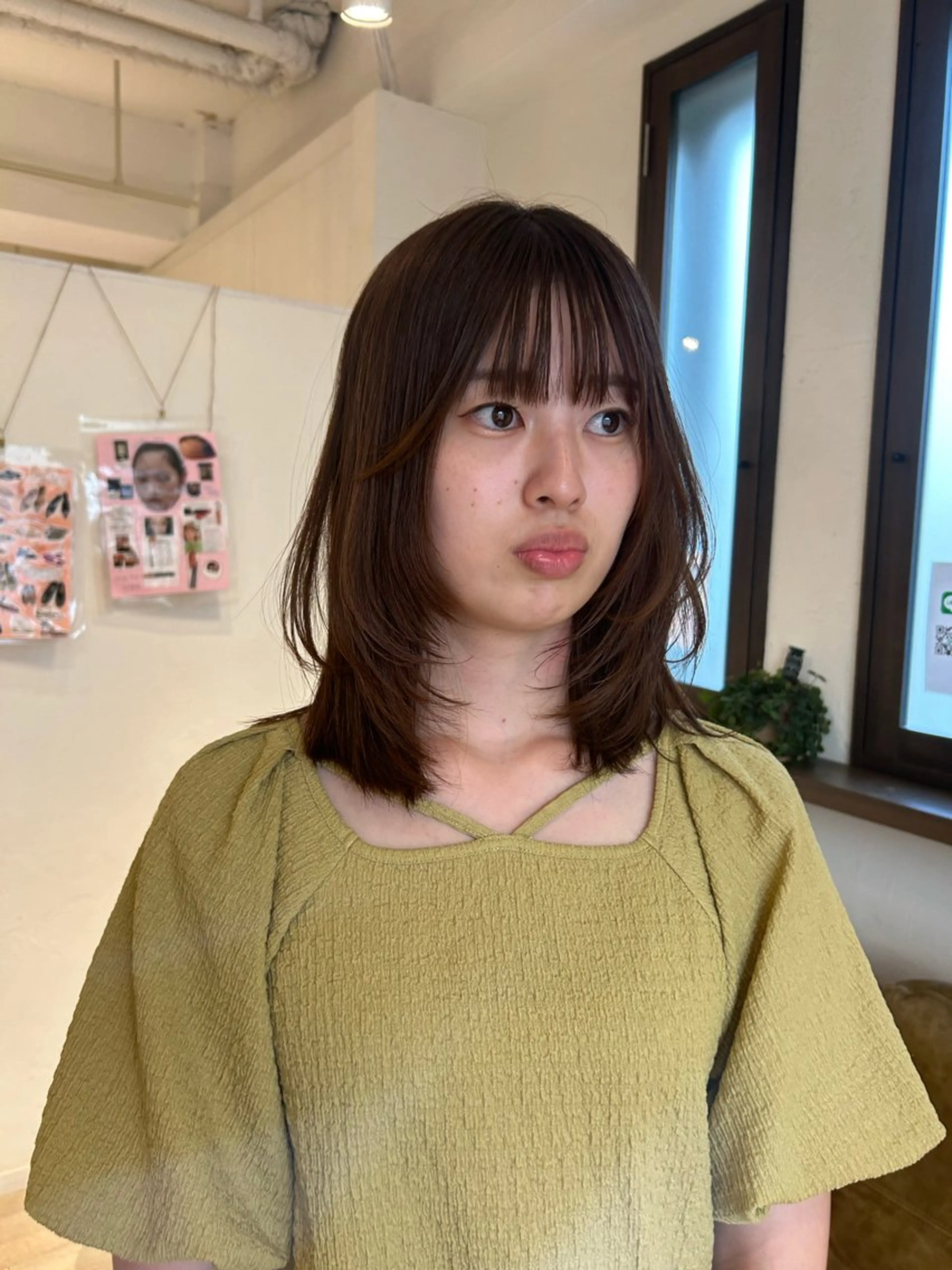 ミディアム 顔周りカット レイヤーカット カラーリスト IKUHOのヘアスタイル