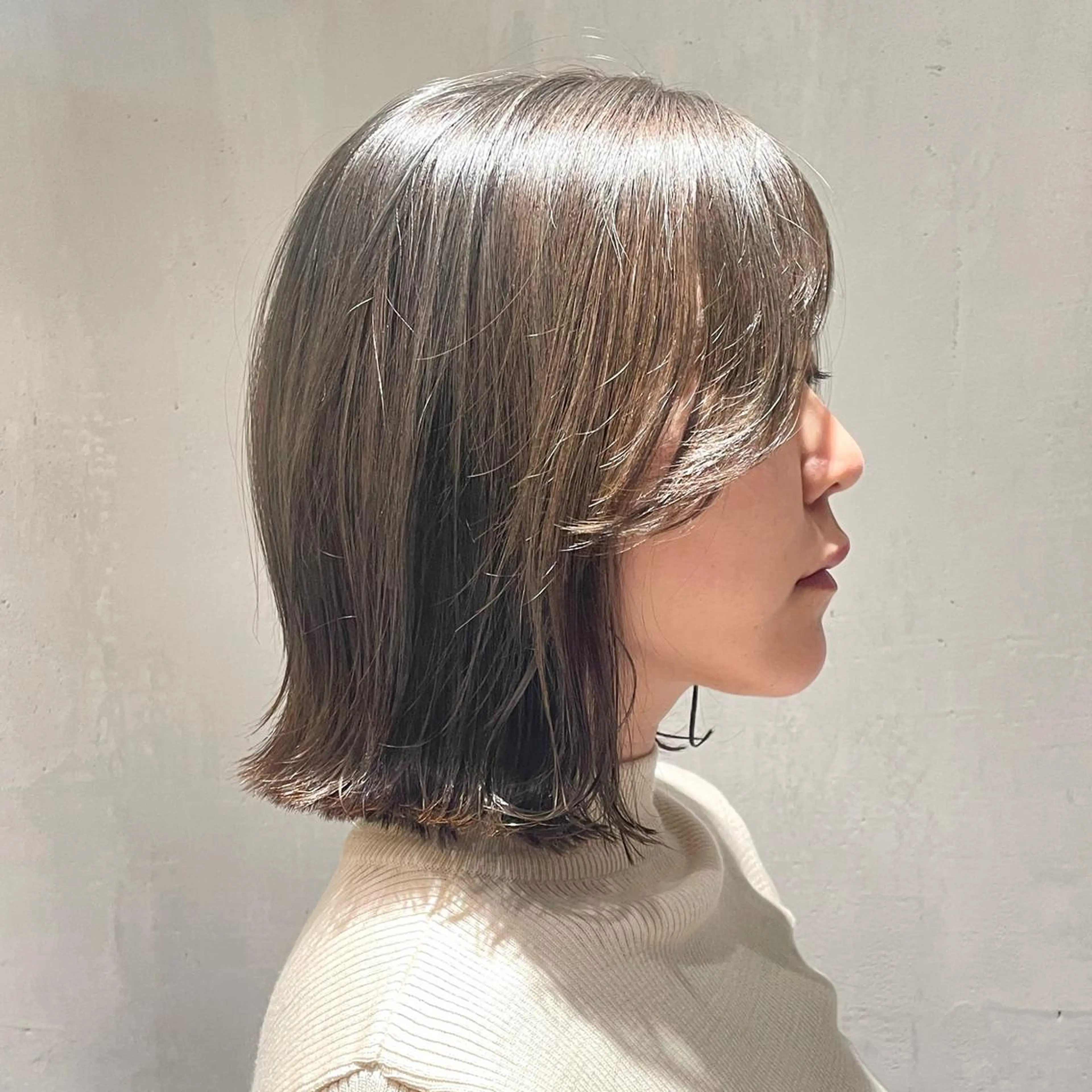 セミロング カラー グレージュ ハイライトカラー ハイトーンカラー くびれヘア ハイライト カット ヘアカラー matka白髪ぼかし 大人ヘア/KEIKOのヘアスタイル