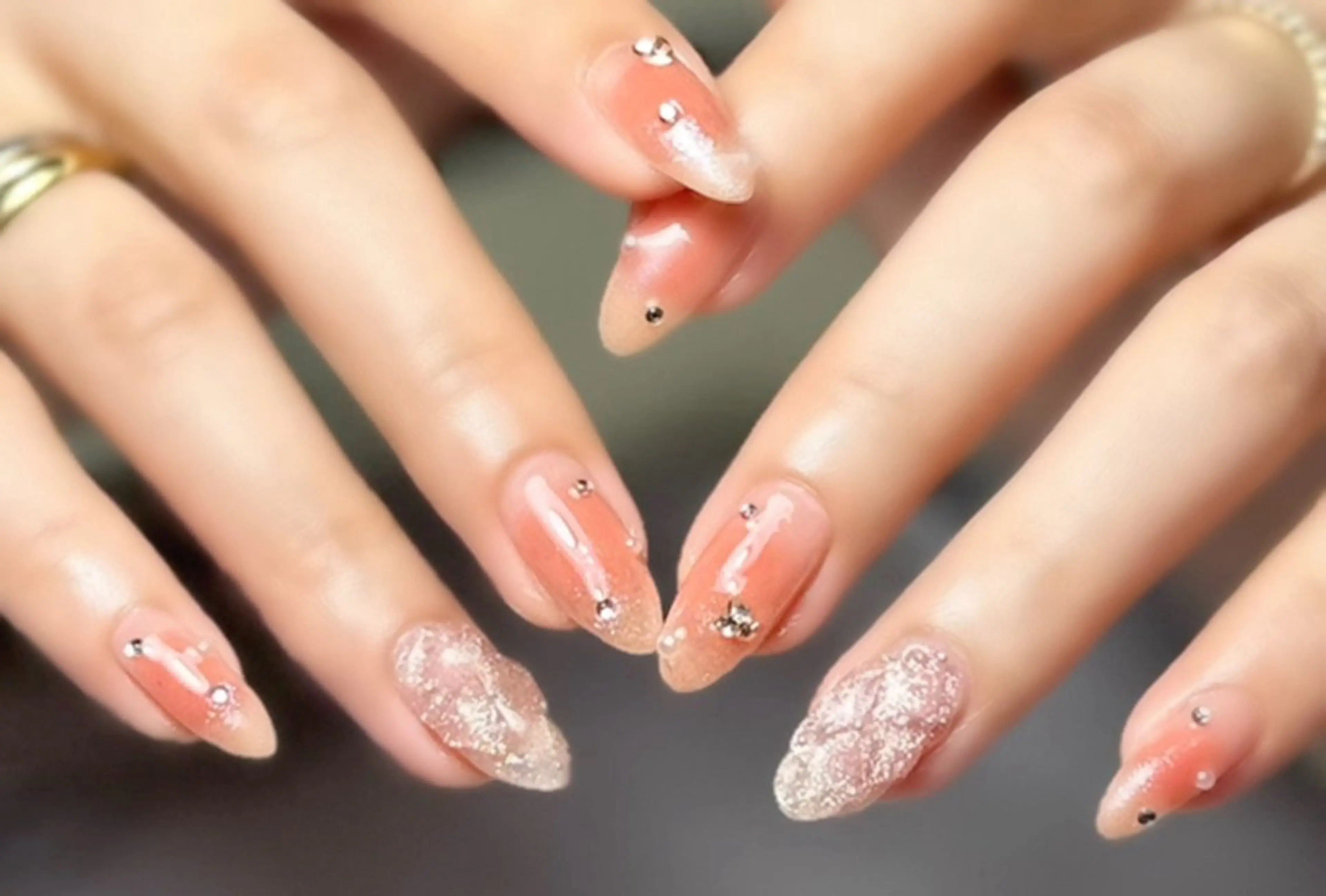 ネイル 新山 聖のネイルデザイン