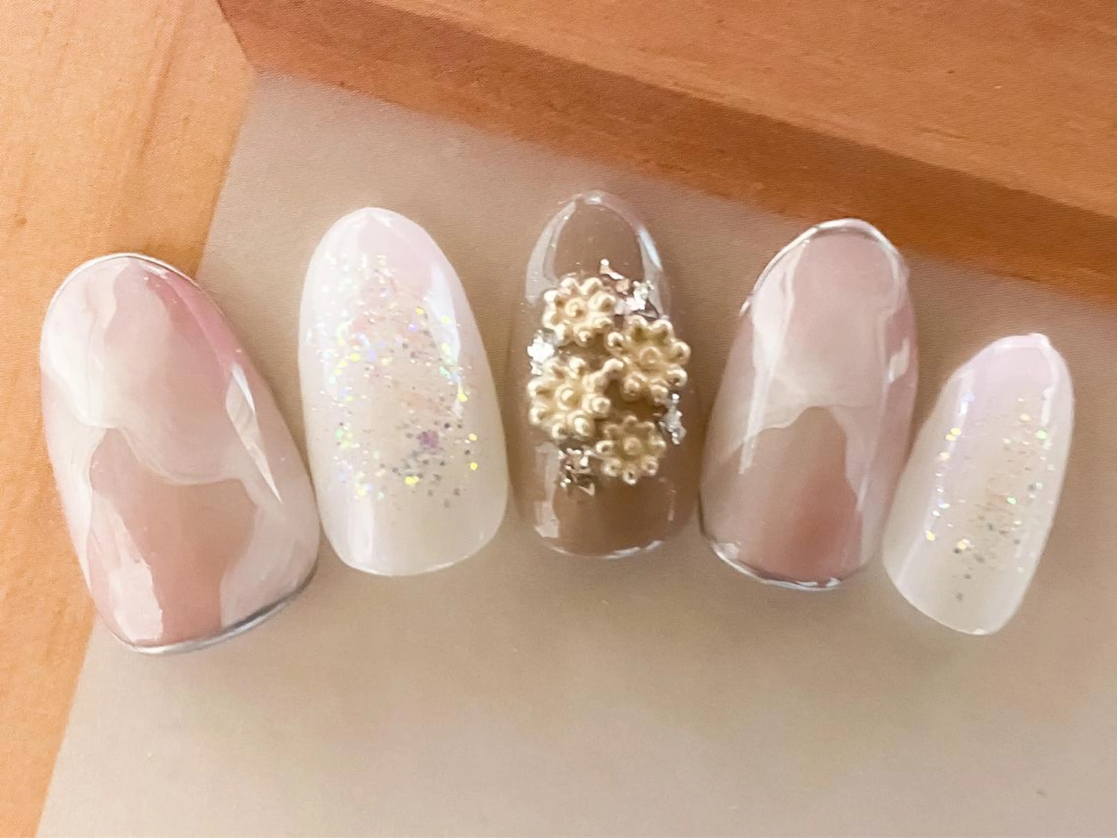 ネイル f'bloom  L’ecrinのネイルデザイン