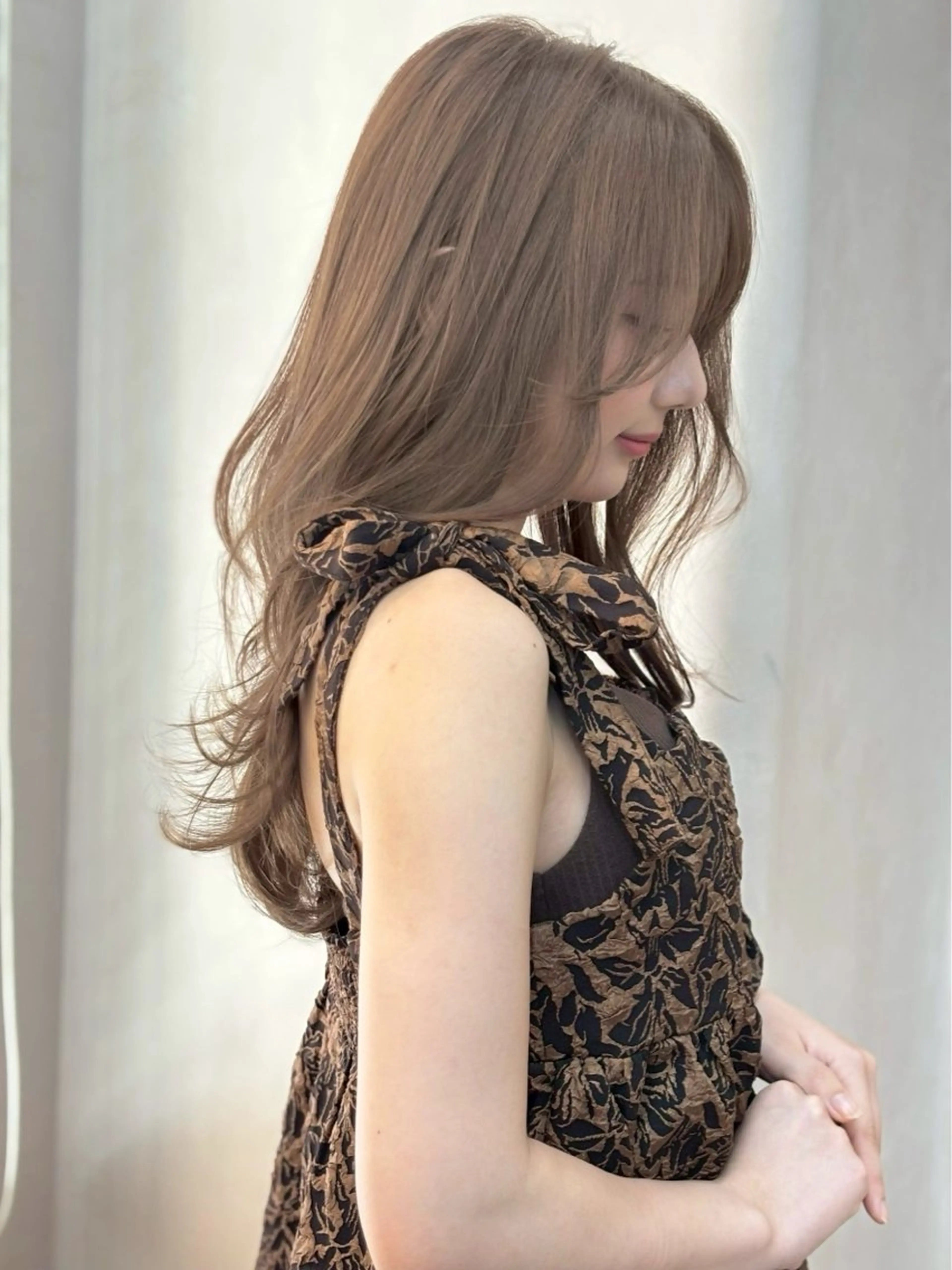 セミロング Ways TOKYOのヘアスタイル