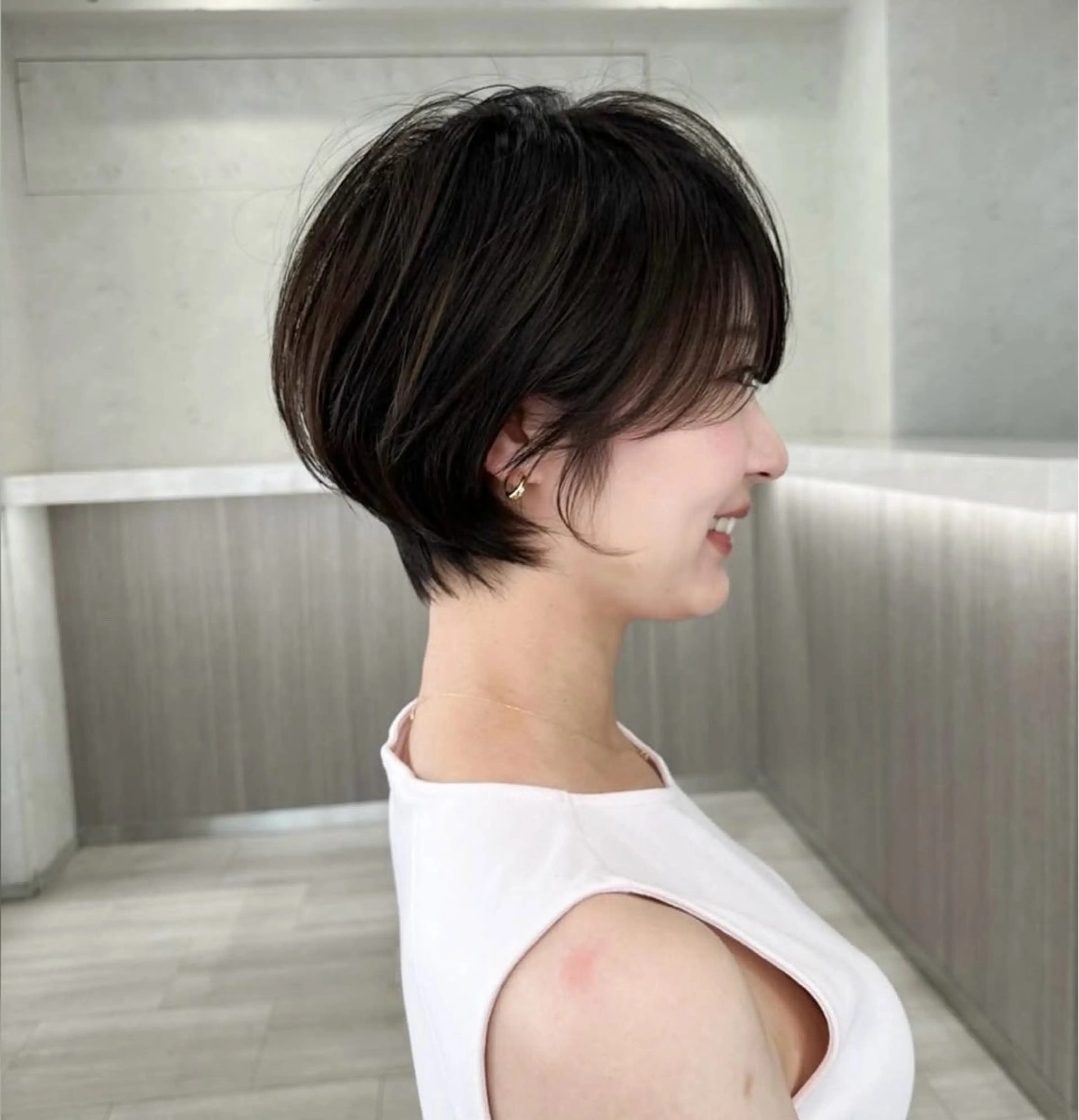 ショート カラー ハンサムショート 丸みショート くびれヘア 似合わせカット ショートヘア 白髪率別白髪ぼかし /なおき/表参道のヘアスタイル