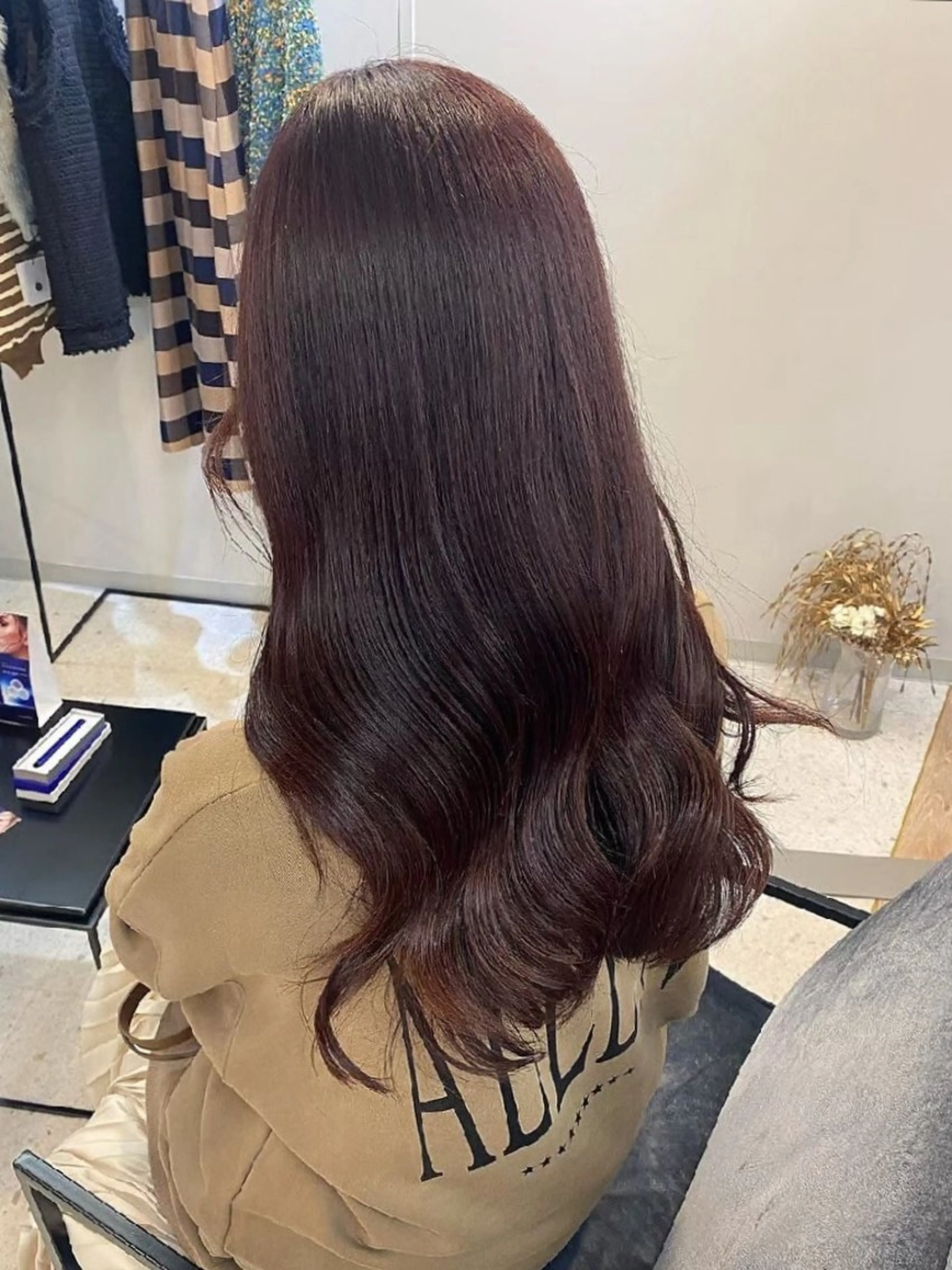 ロング カラー 江坂 misaki のヘアスタイル
