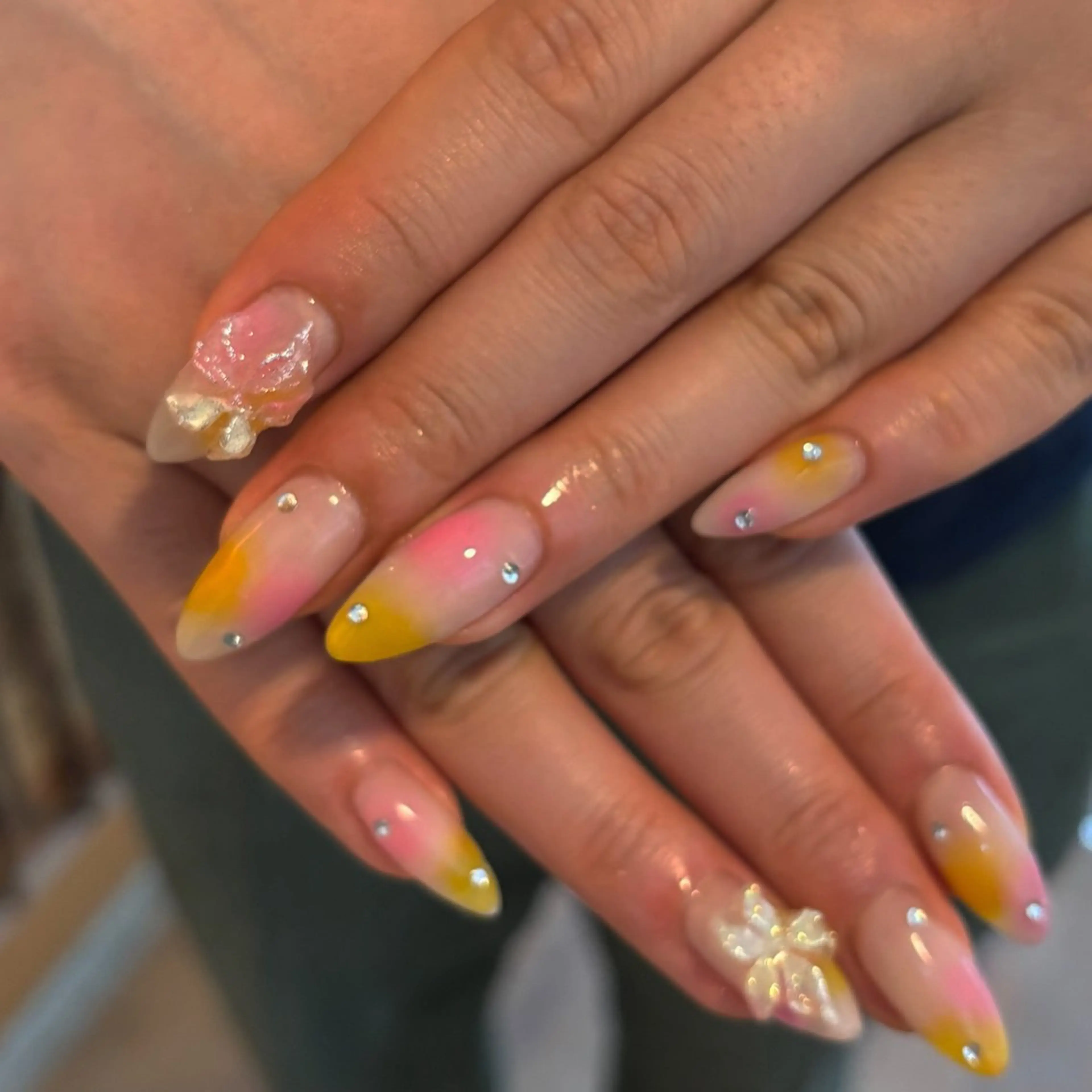 ネイル ハンドネイル フットネイル yuri / 個性派nailのネイルデザイン