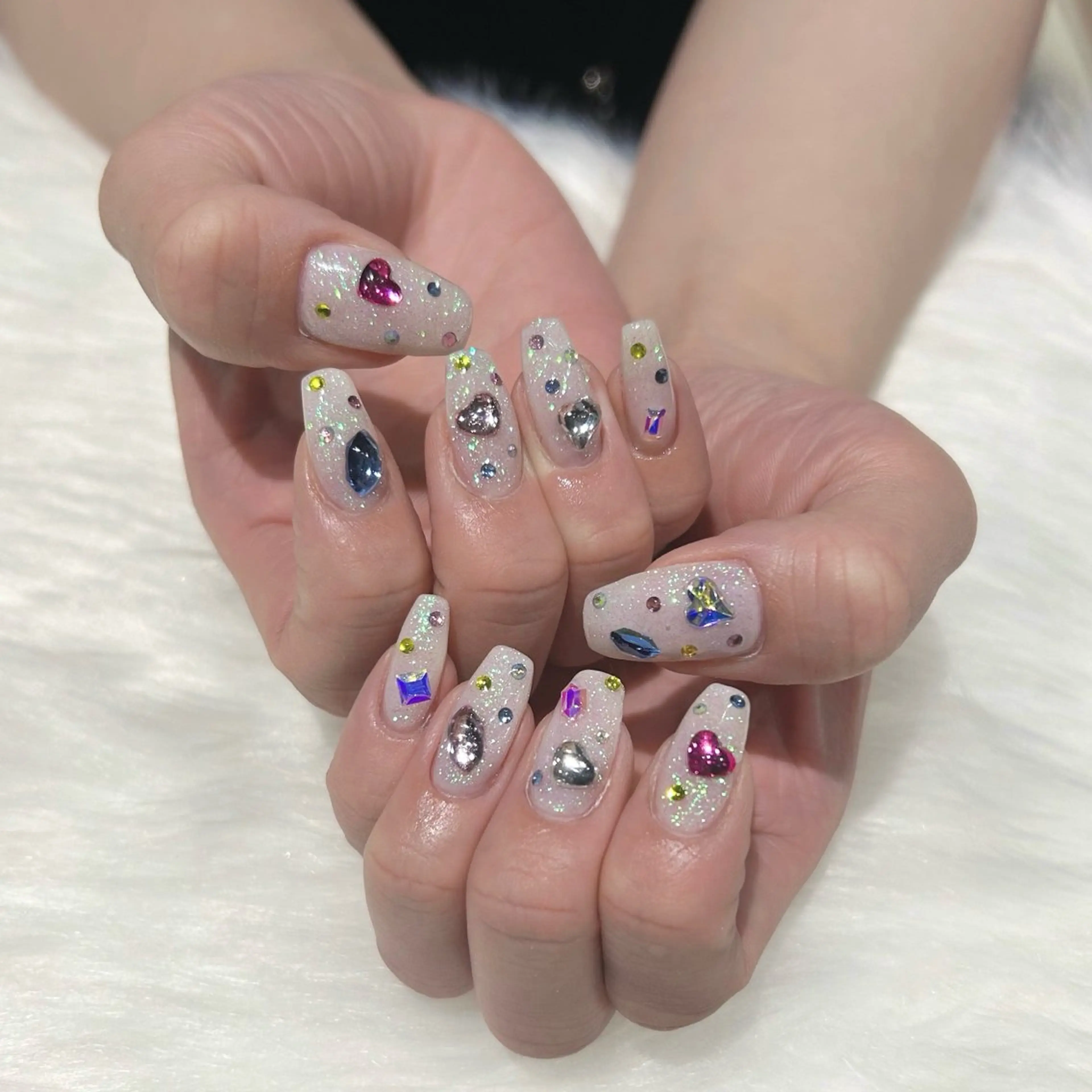 ネイル オーロラネイル ハート キラキラネイル ハンドネイル ぷりゅねる 心斎橋のネイルデザイン