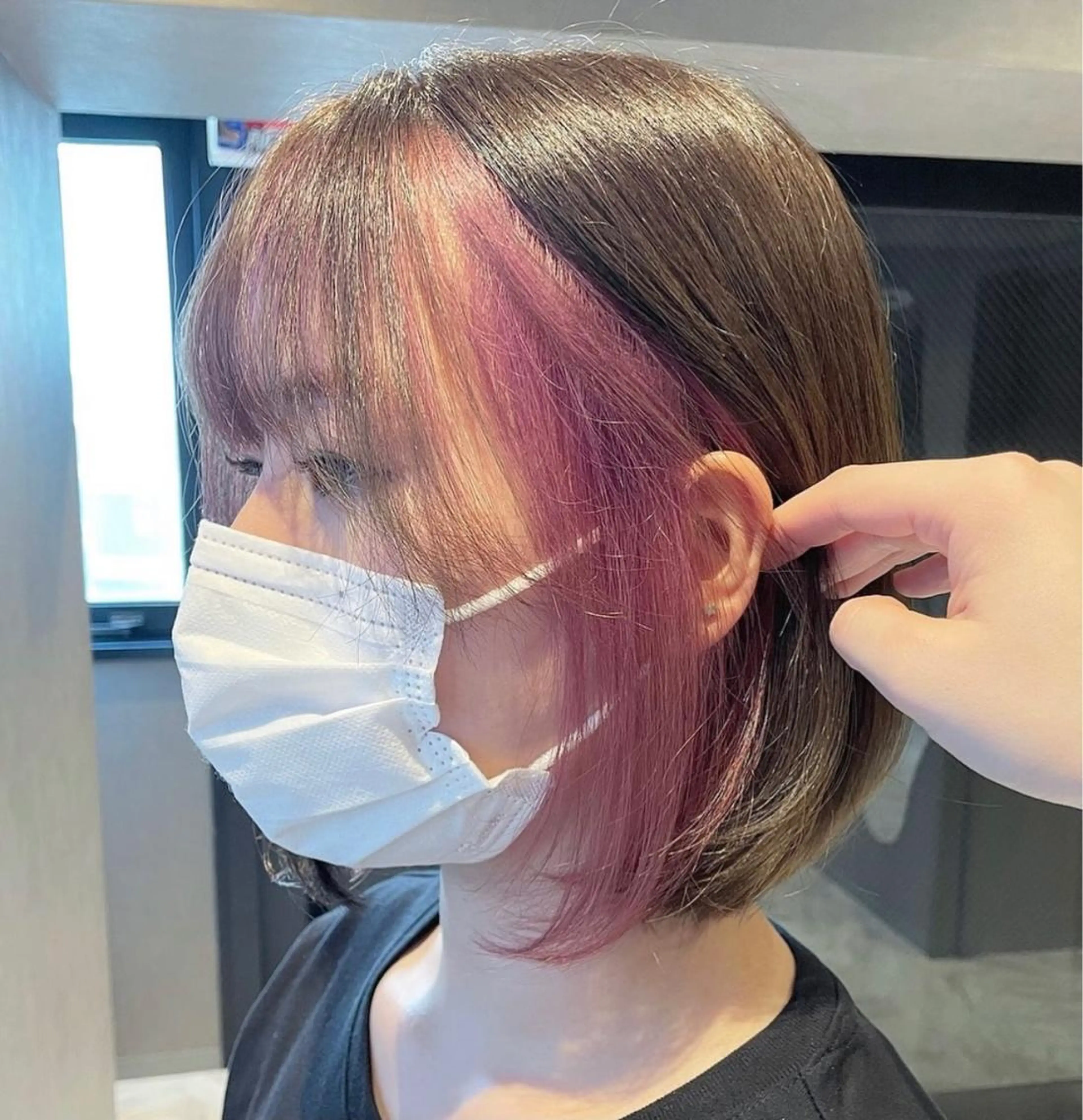 ショート カラー インナーカラー さと ちはるのヘアスタイル