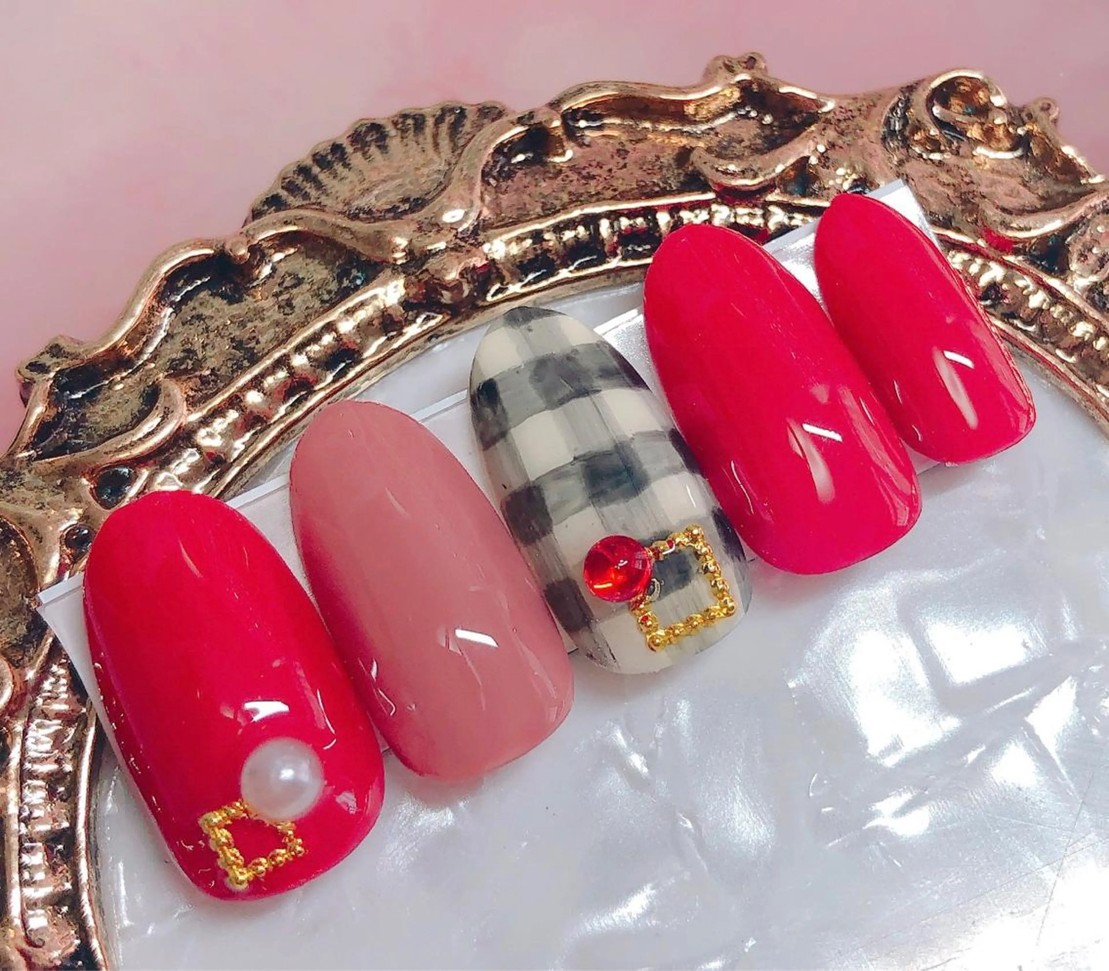 ネイル ハンドネイル CROWN プライベートサロンのネイルデザイン