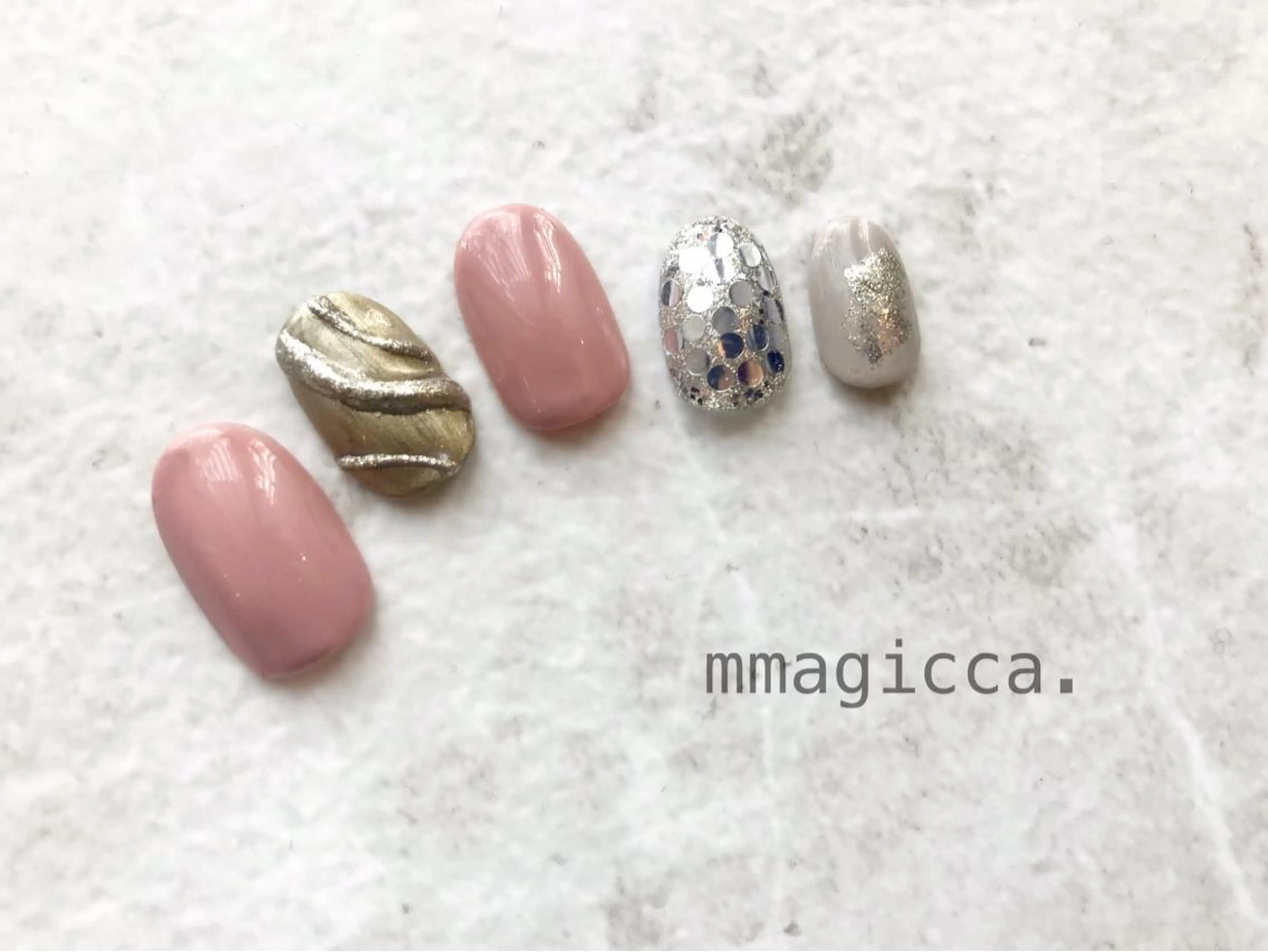 ネイル ジェルネイル mmagicca. 【 まじか. 】のネイルデザイン