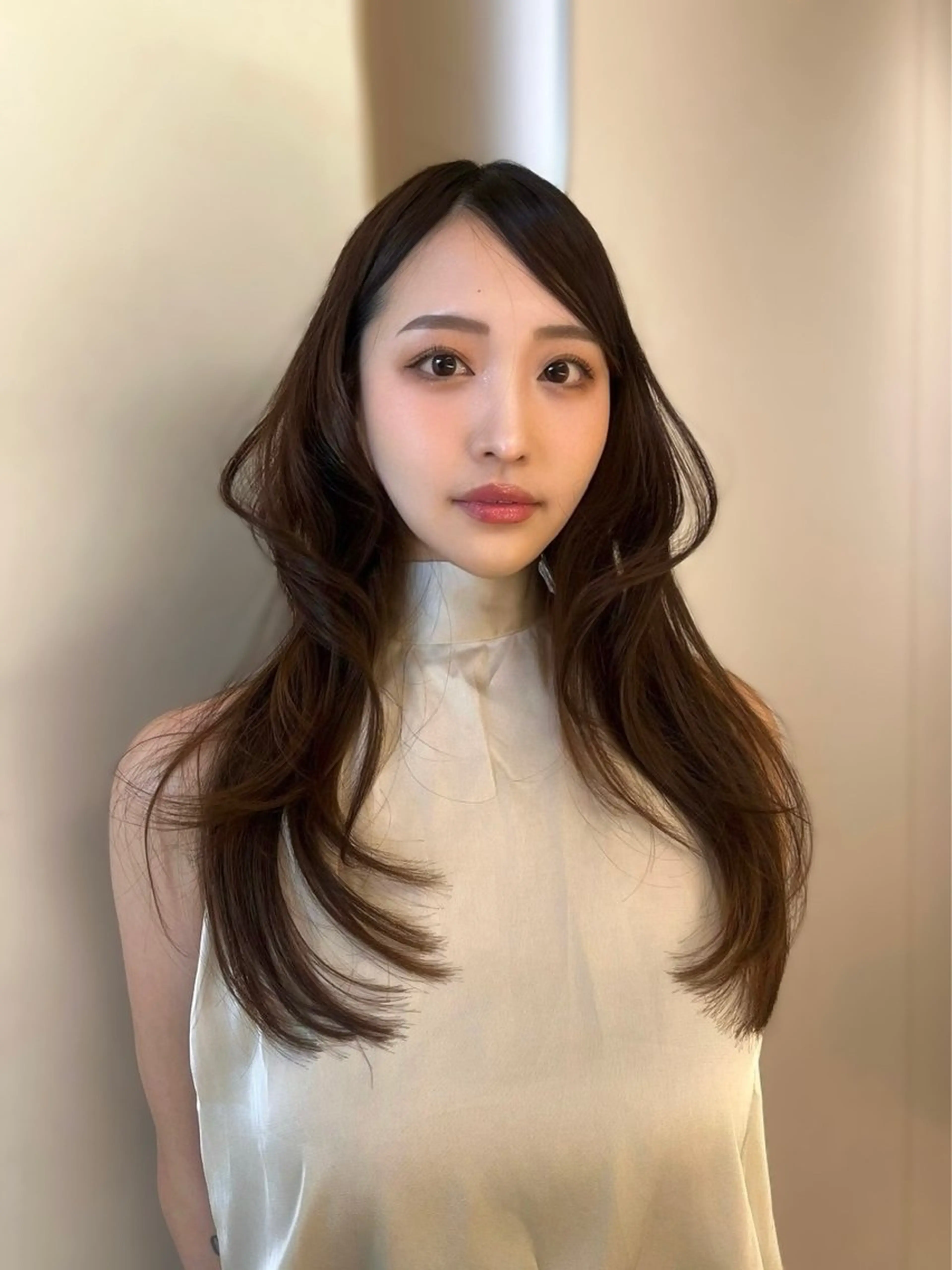 ロング カラー ブラウンカラー ロング トリートメント 柔らかブラウン/顔周 りレイヤー♡ユウシのヘアスタイル