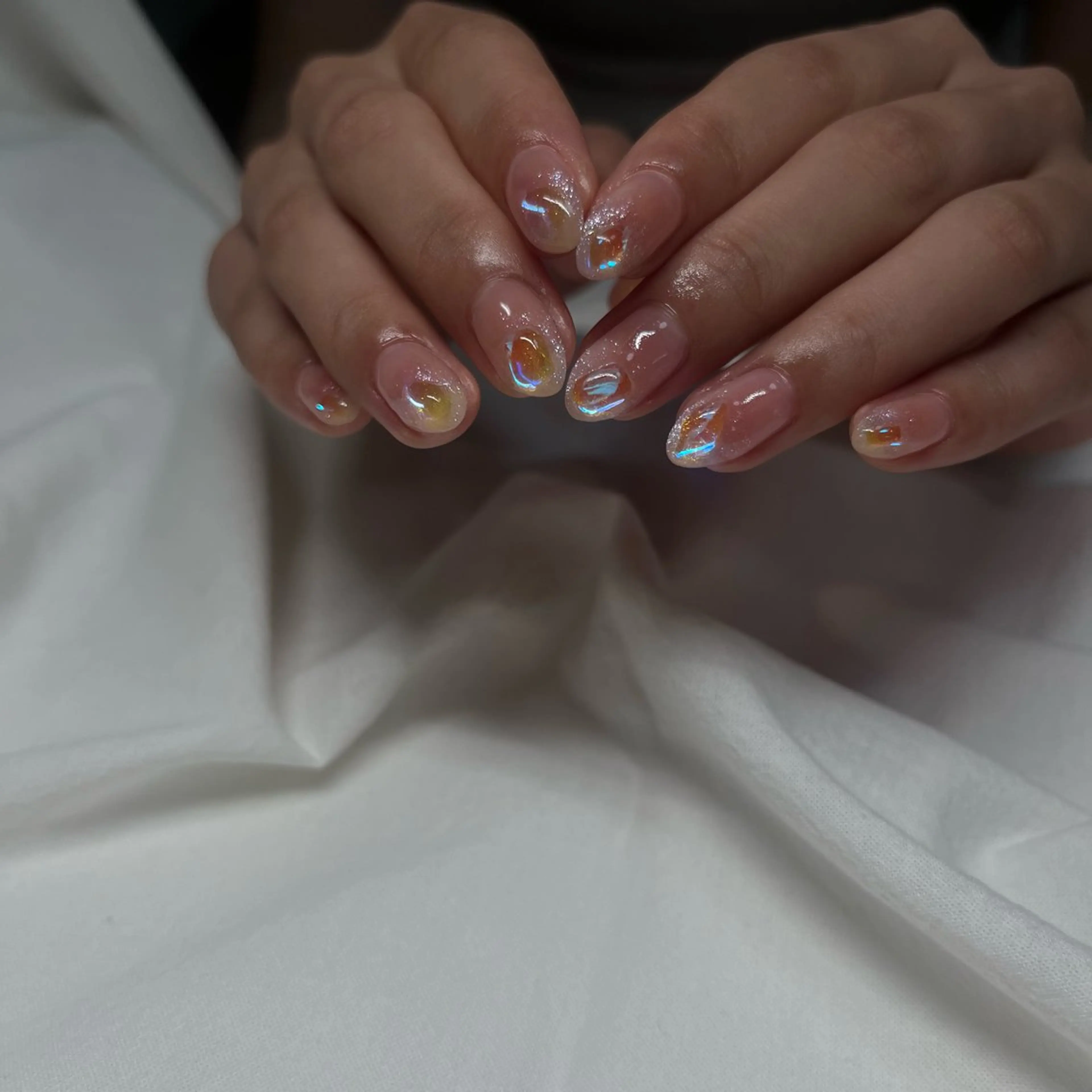 ネイル オーロラネイル チークネイル 氷ネイル・うるうるネイル マグネットネイル ニュアンスネイル ハンドネイル &. momoのネイルデザイン
